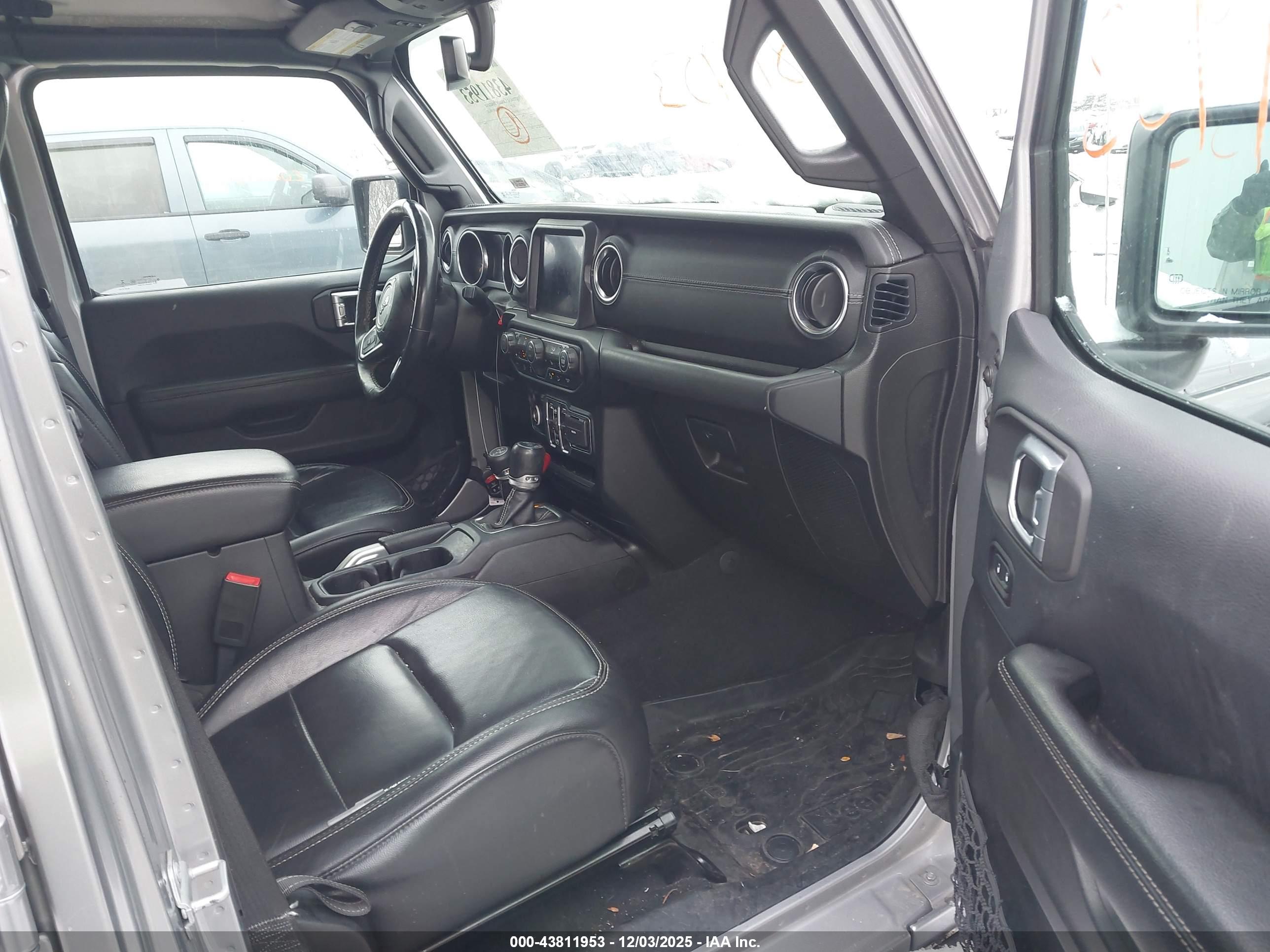 JEEP WRANGLER image 5