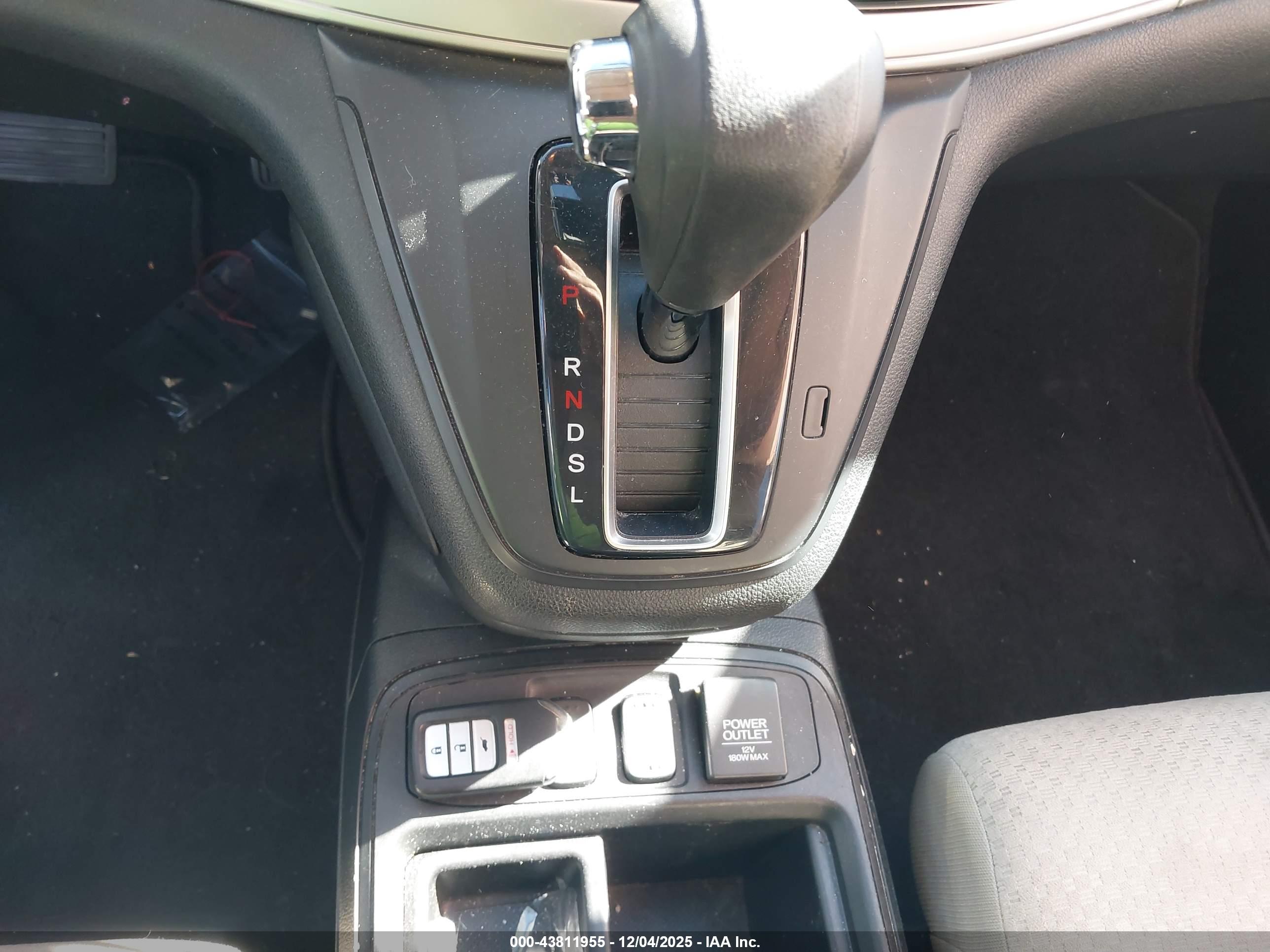 HONDA CR-V image 11