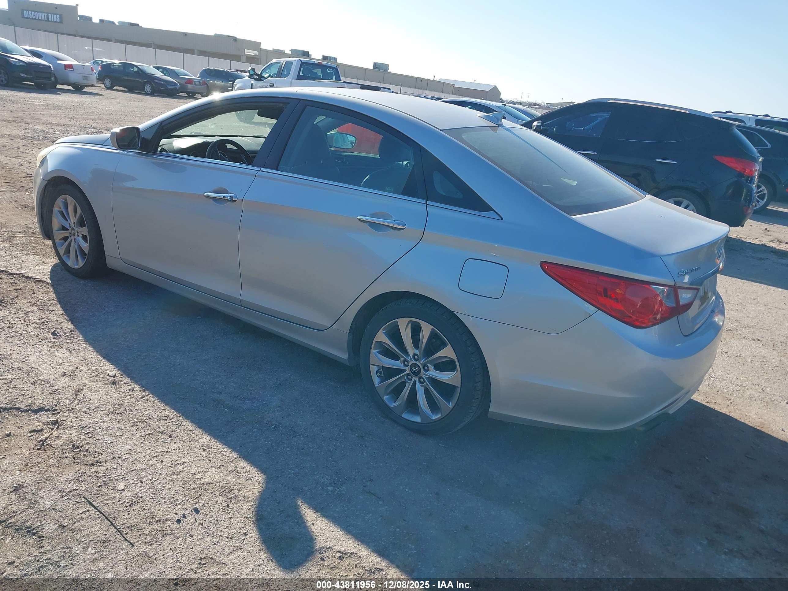 HYUNDAI SONATA image 3