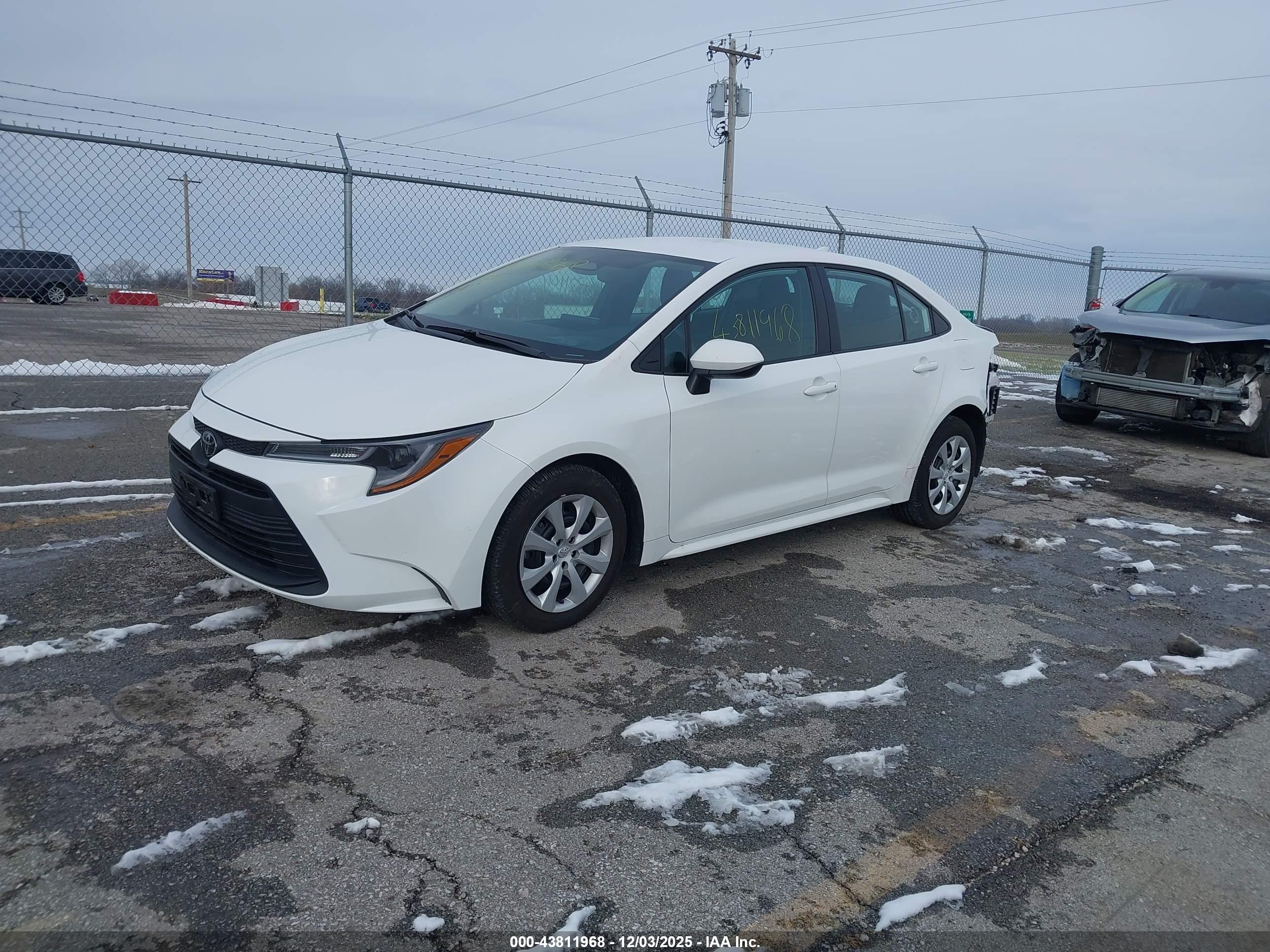 TOYOTA COROLLA image 2