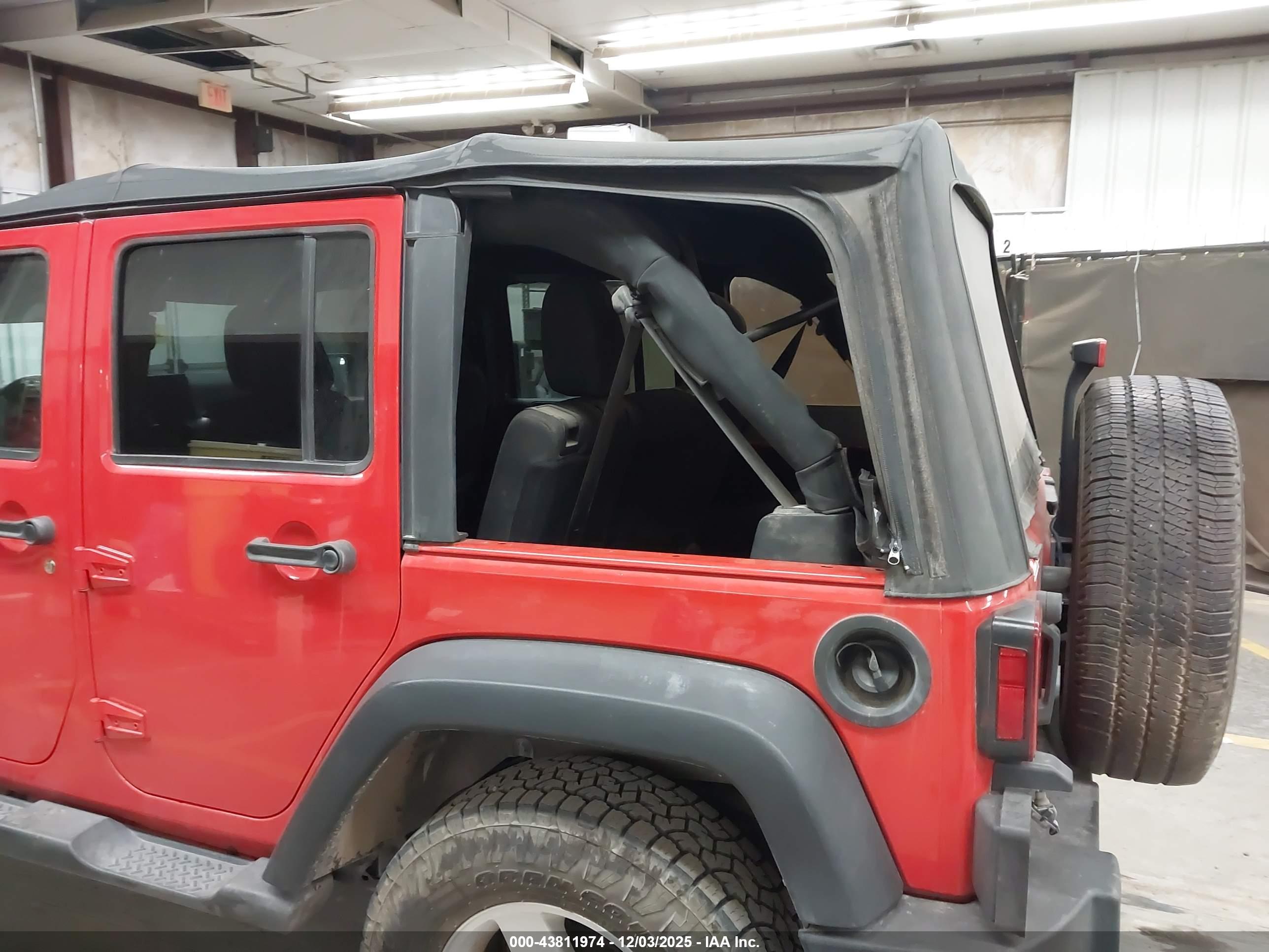 JEEP WRANGLER image 6