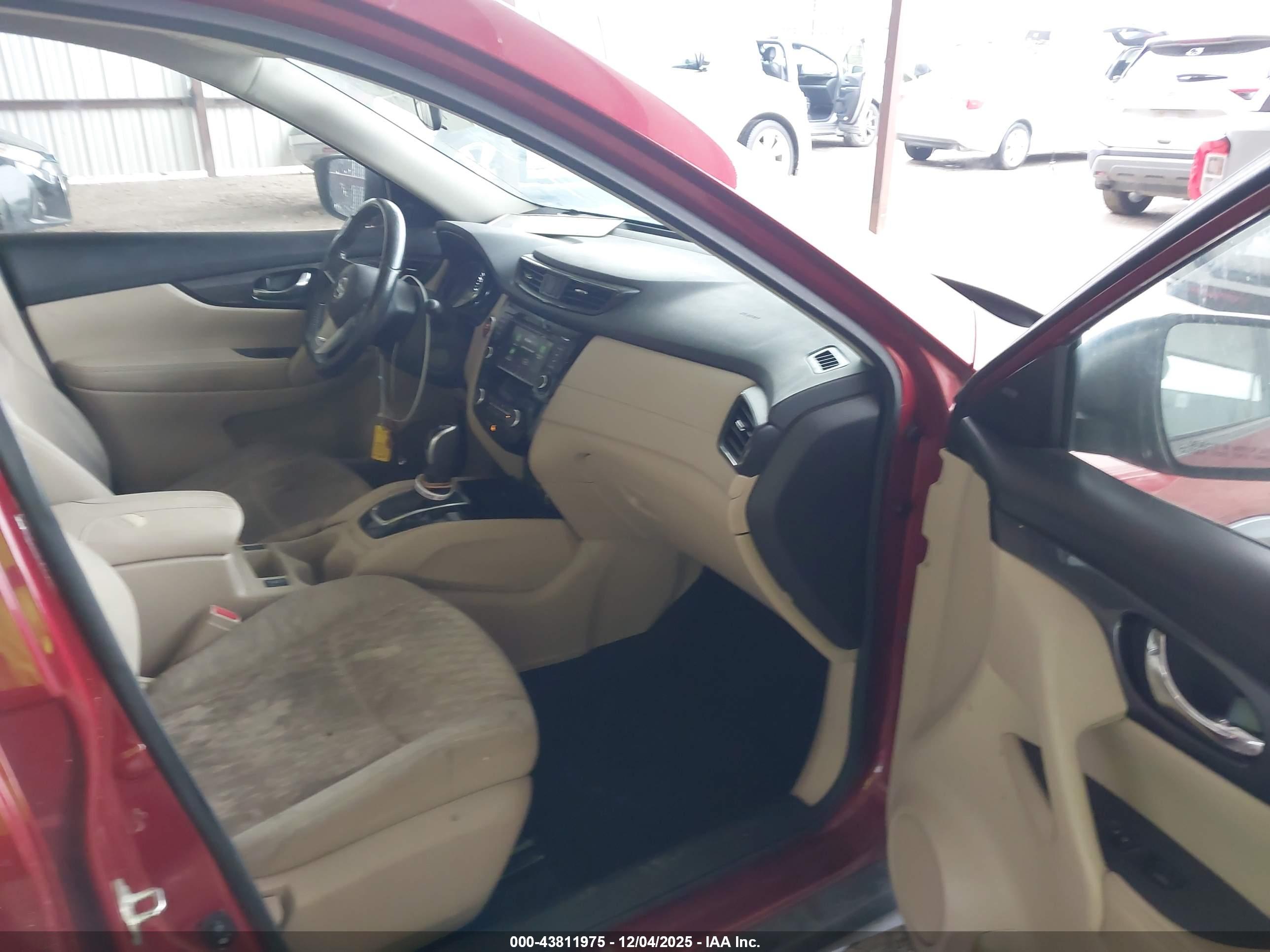 NISSAN ROGUE image 5