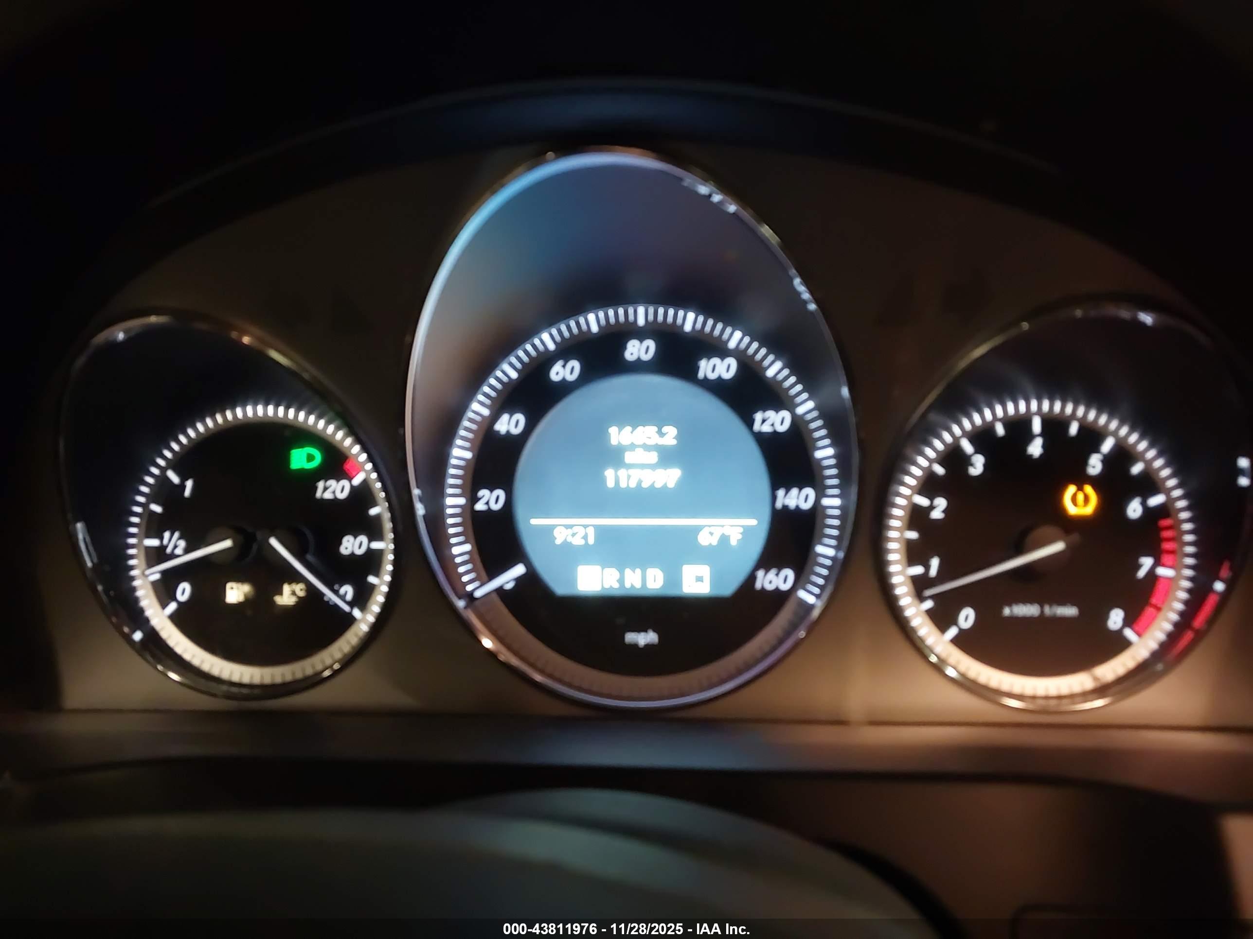 MERCEDES-BENZ C image 7