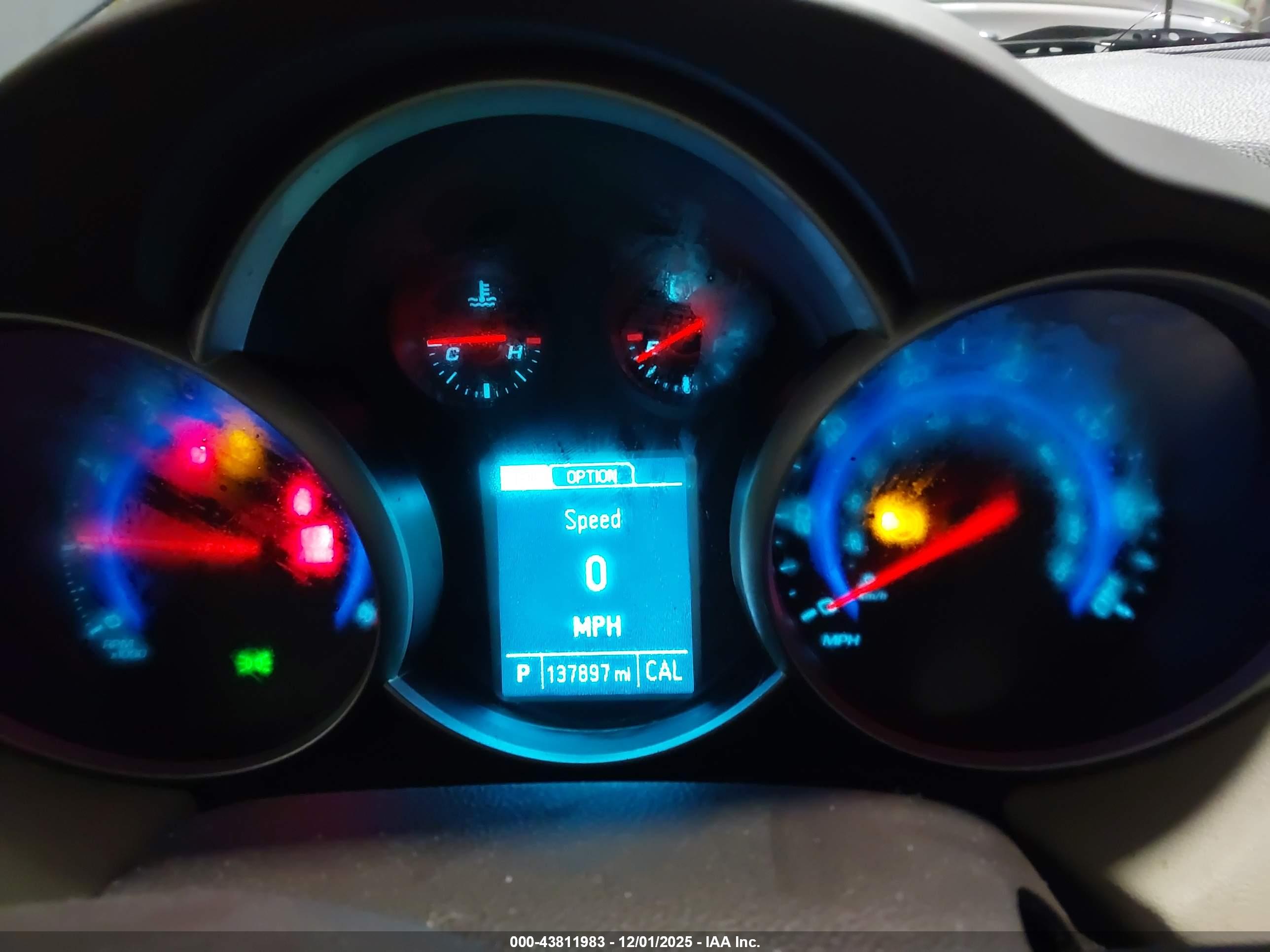 CHEVROLET CRUZE image 7