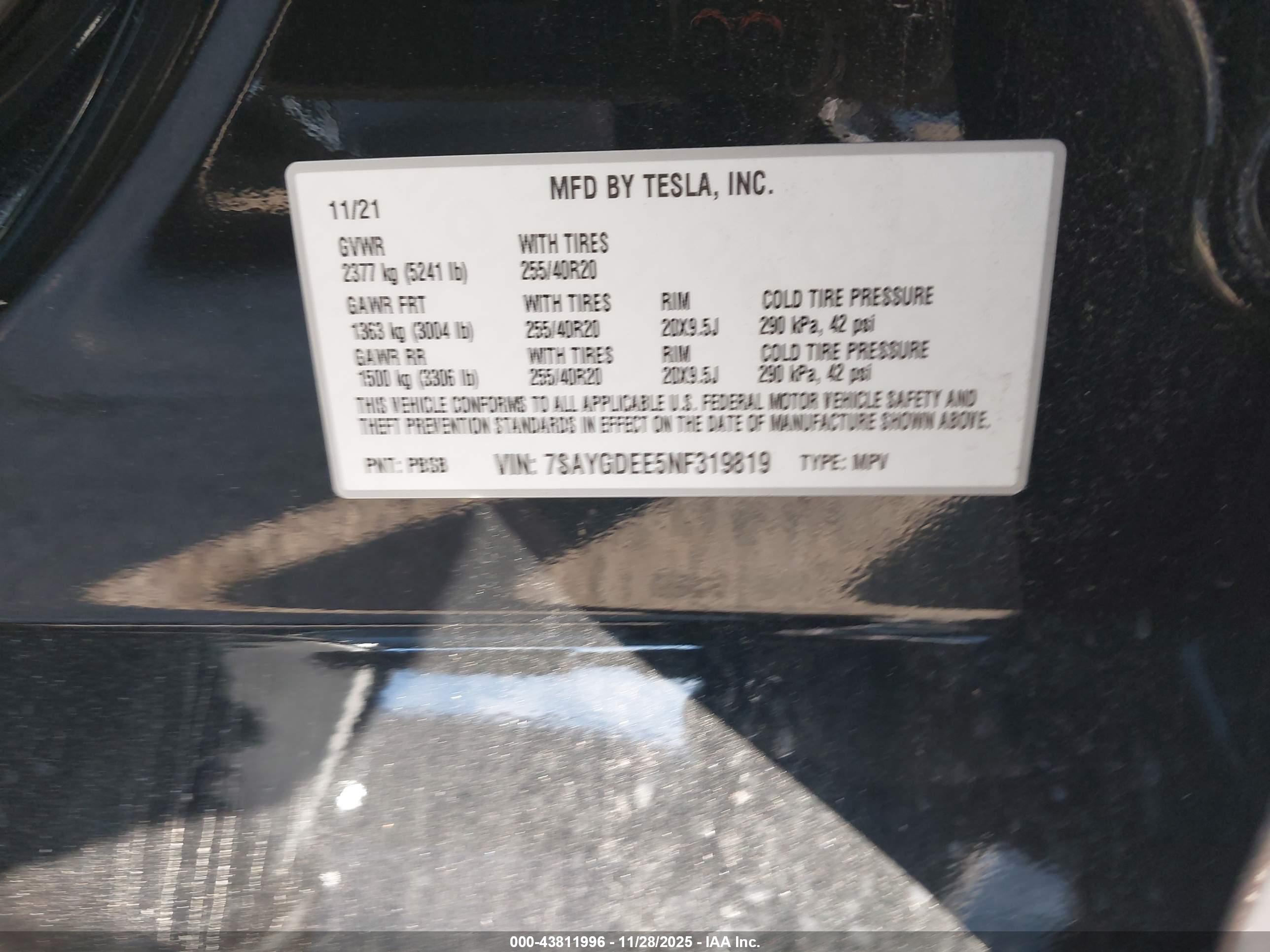 TESLA MODEL image 9