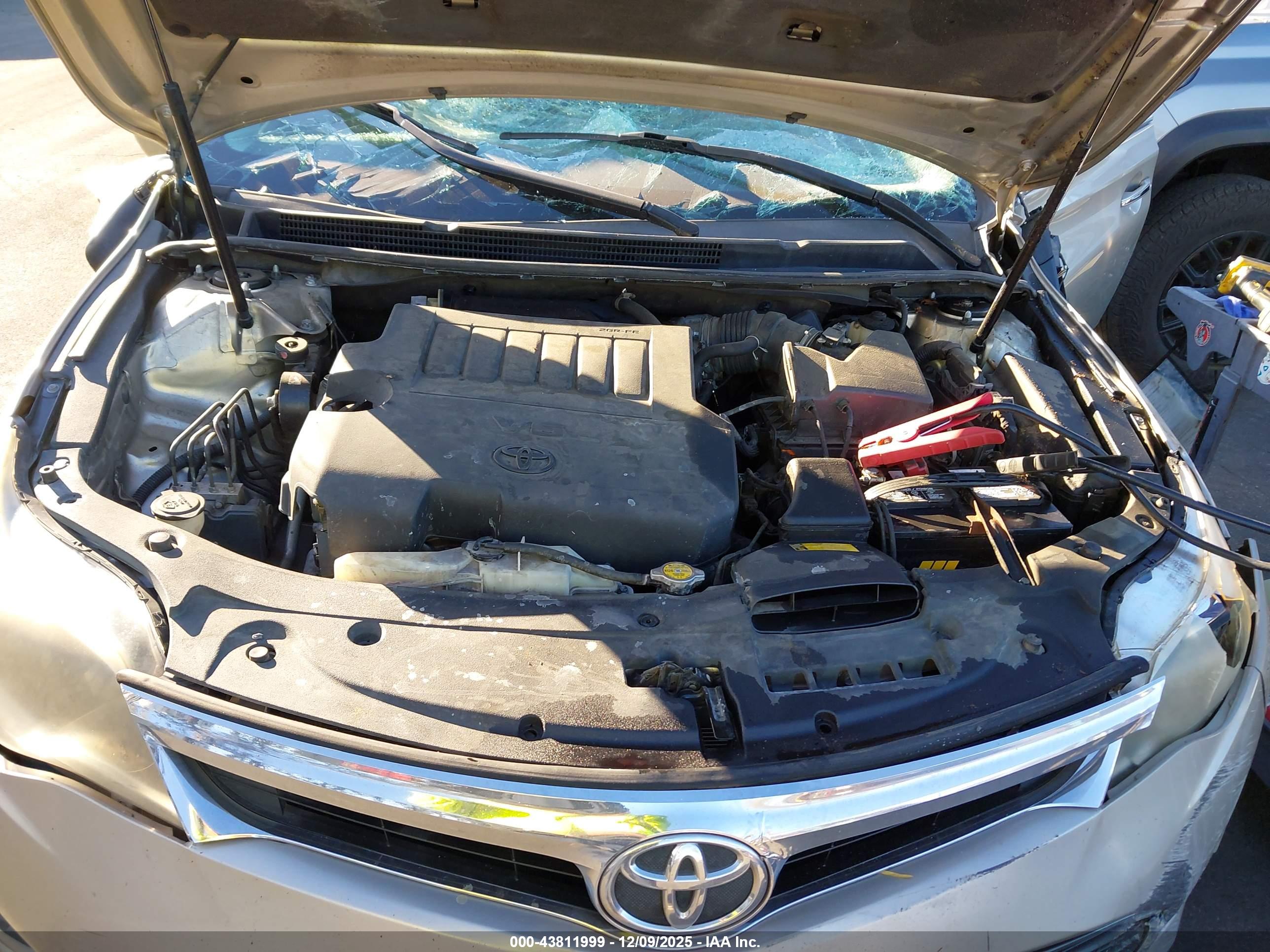 TOYOTA AVALON image 10
