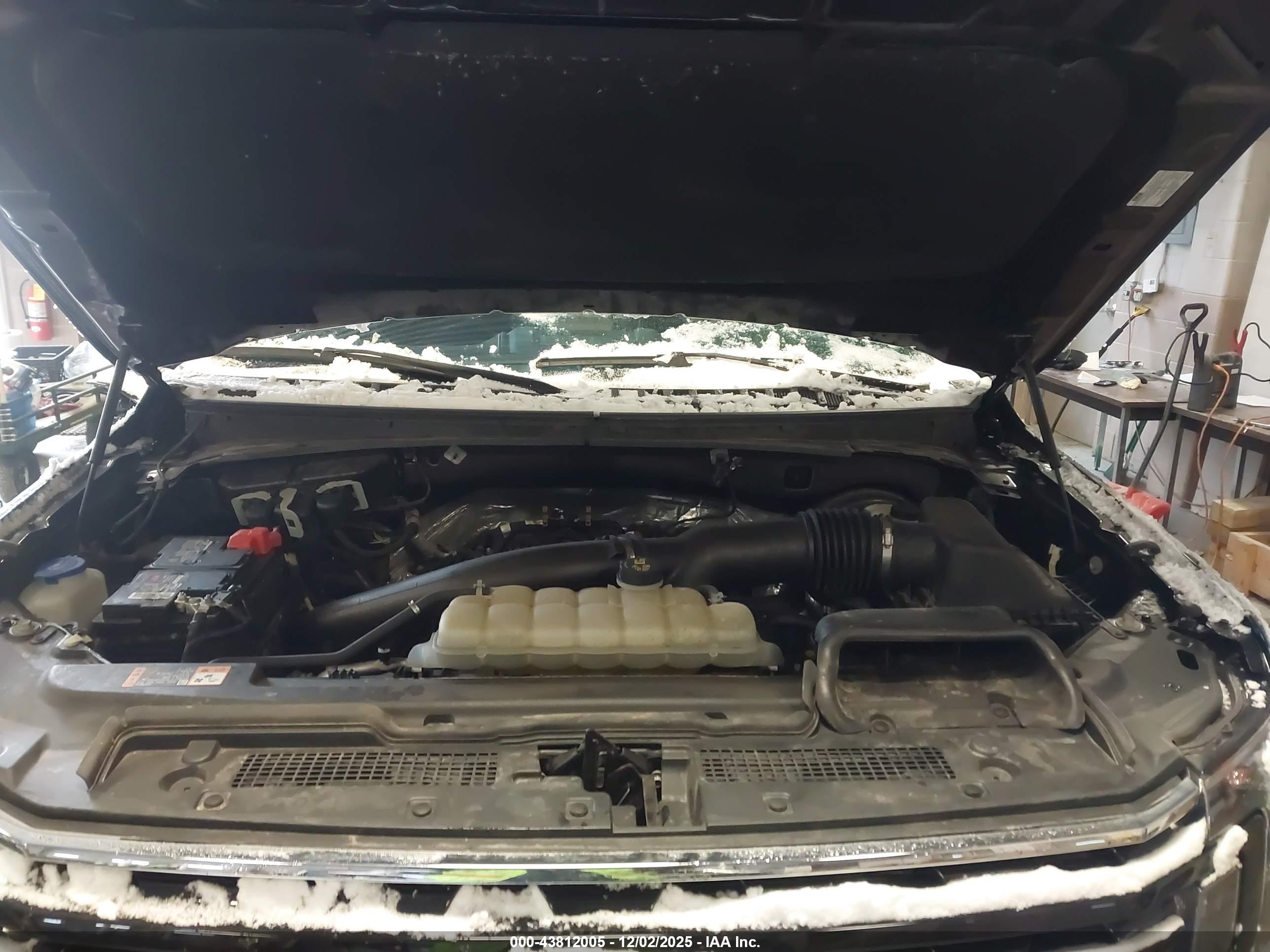 FORD EXPEDITION image 10