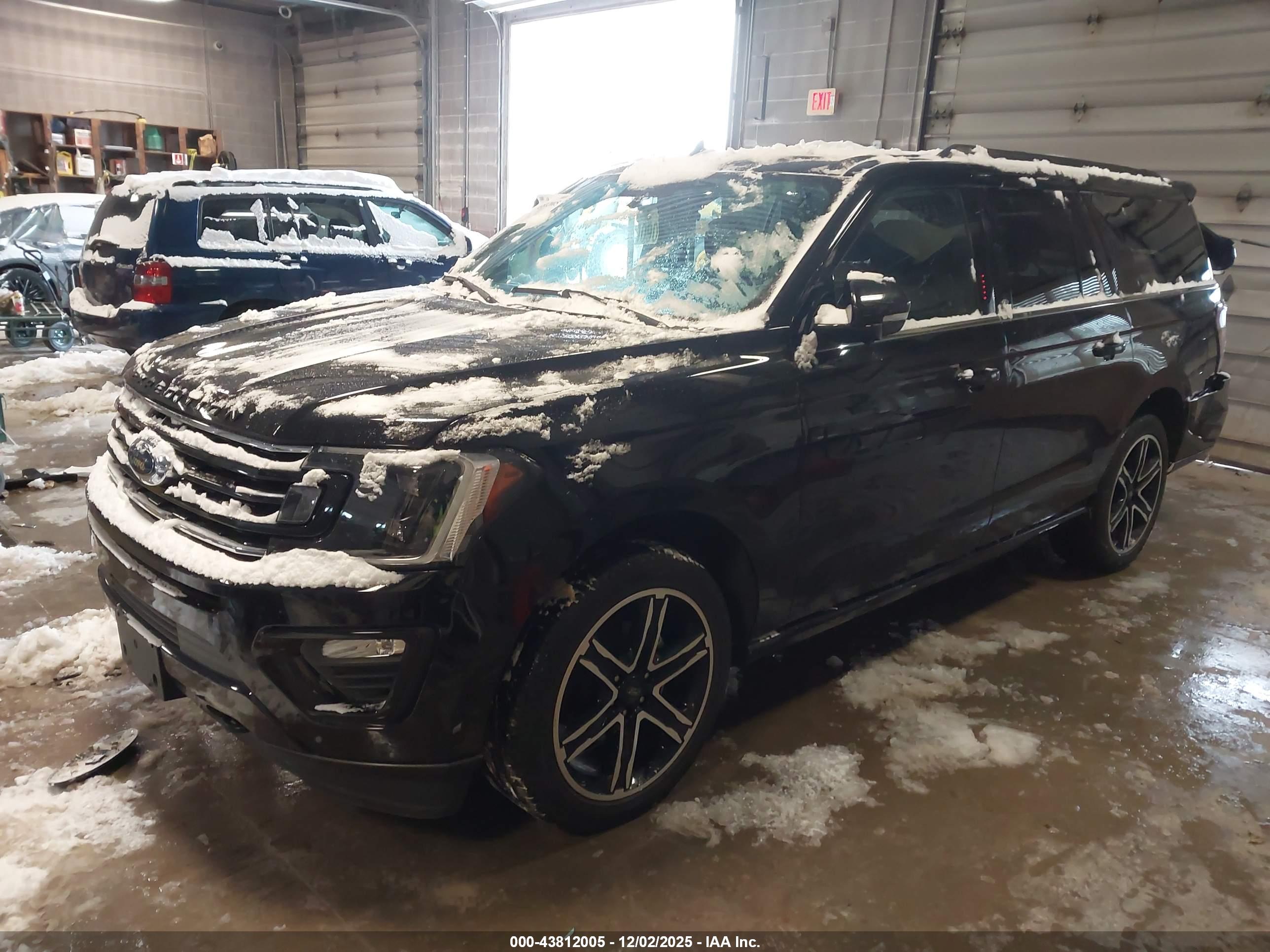 FORD EXPEDITION image 2