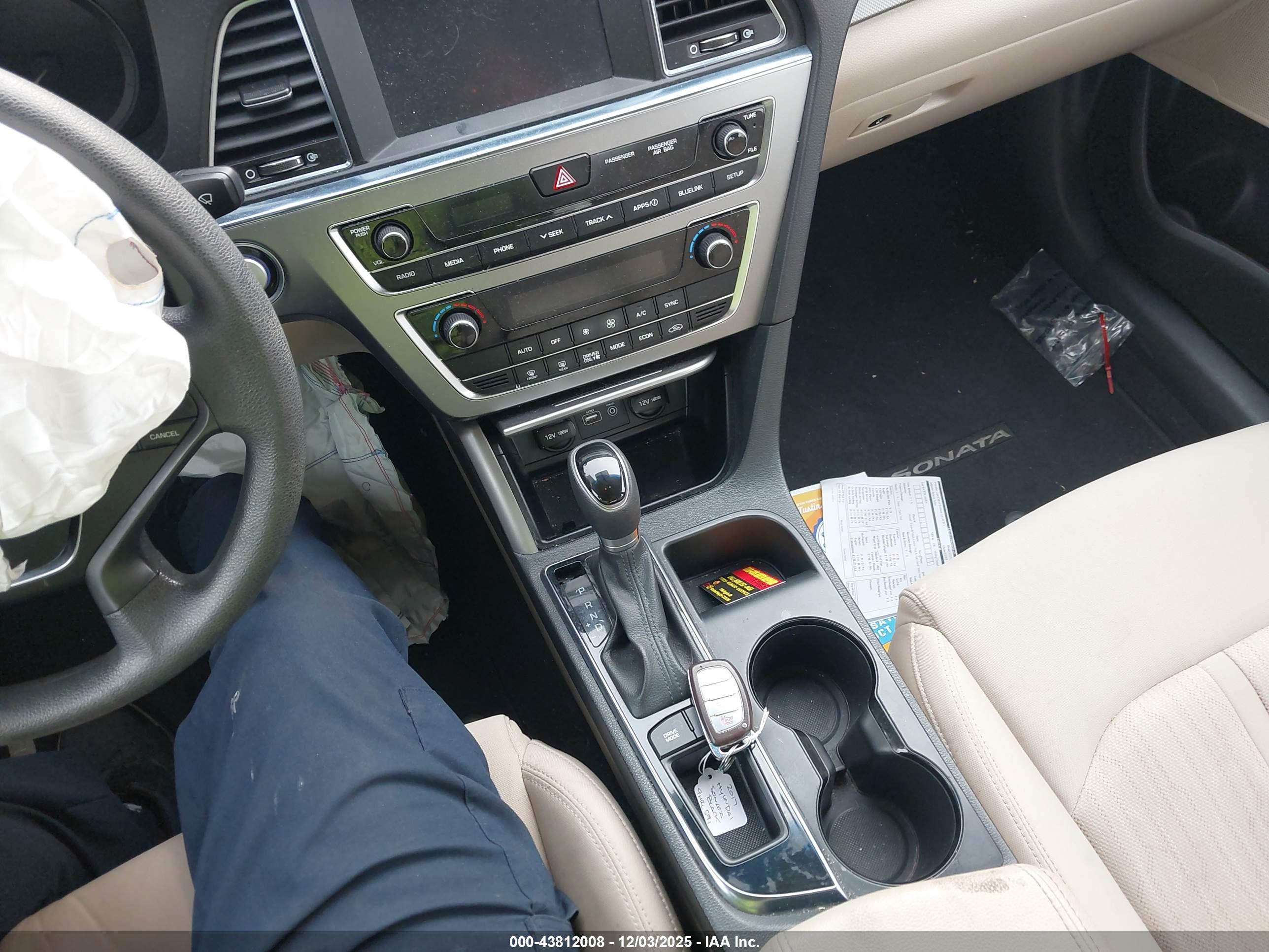 HYUNDAI SONATA image 11
