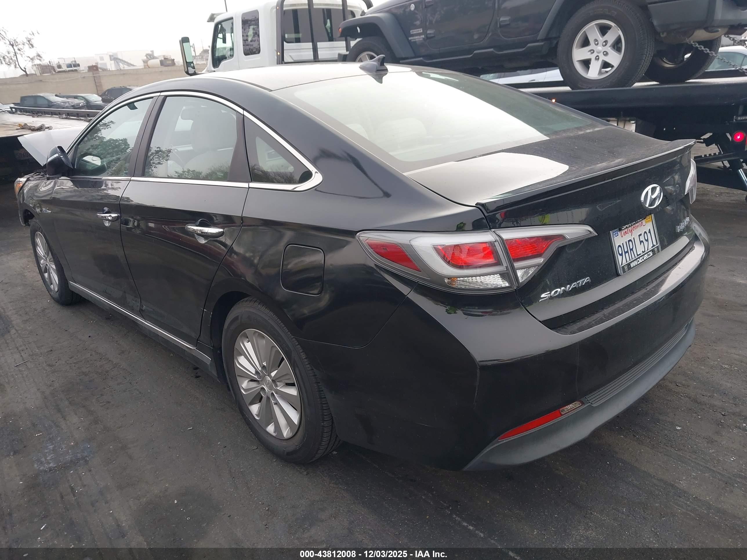 HYUNDAI SONATA image 3