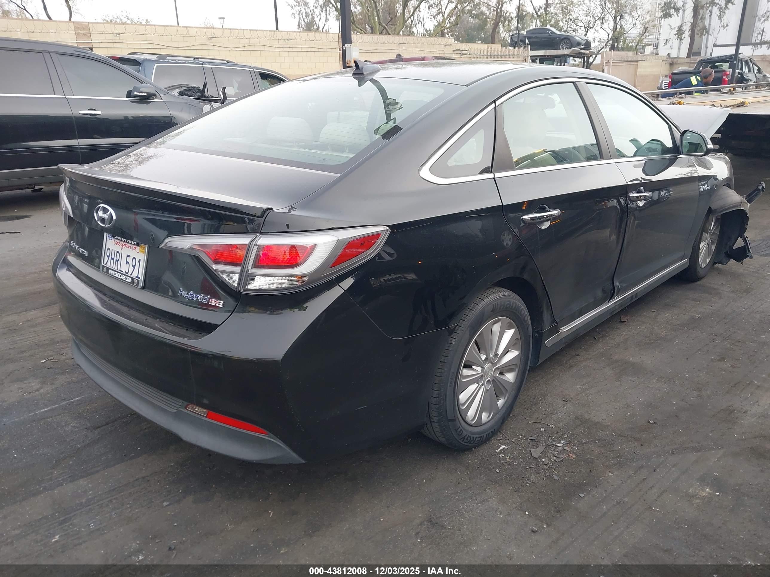 HYUNDAI SONATA image 4