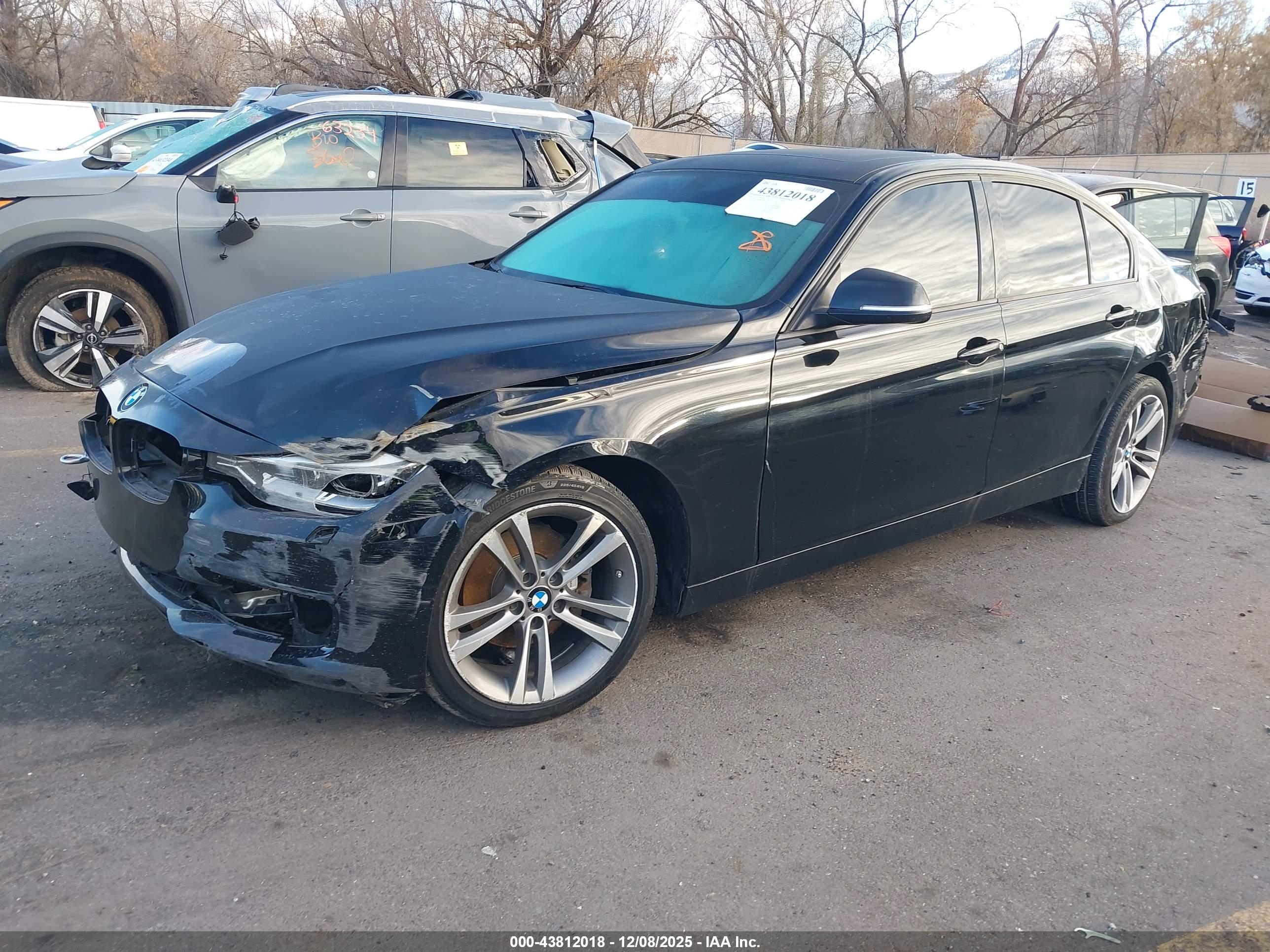 BMW 328I image 2