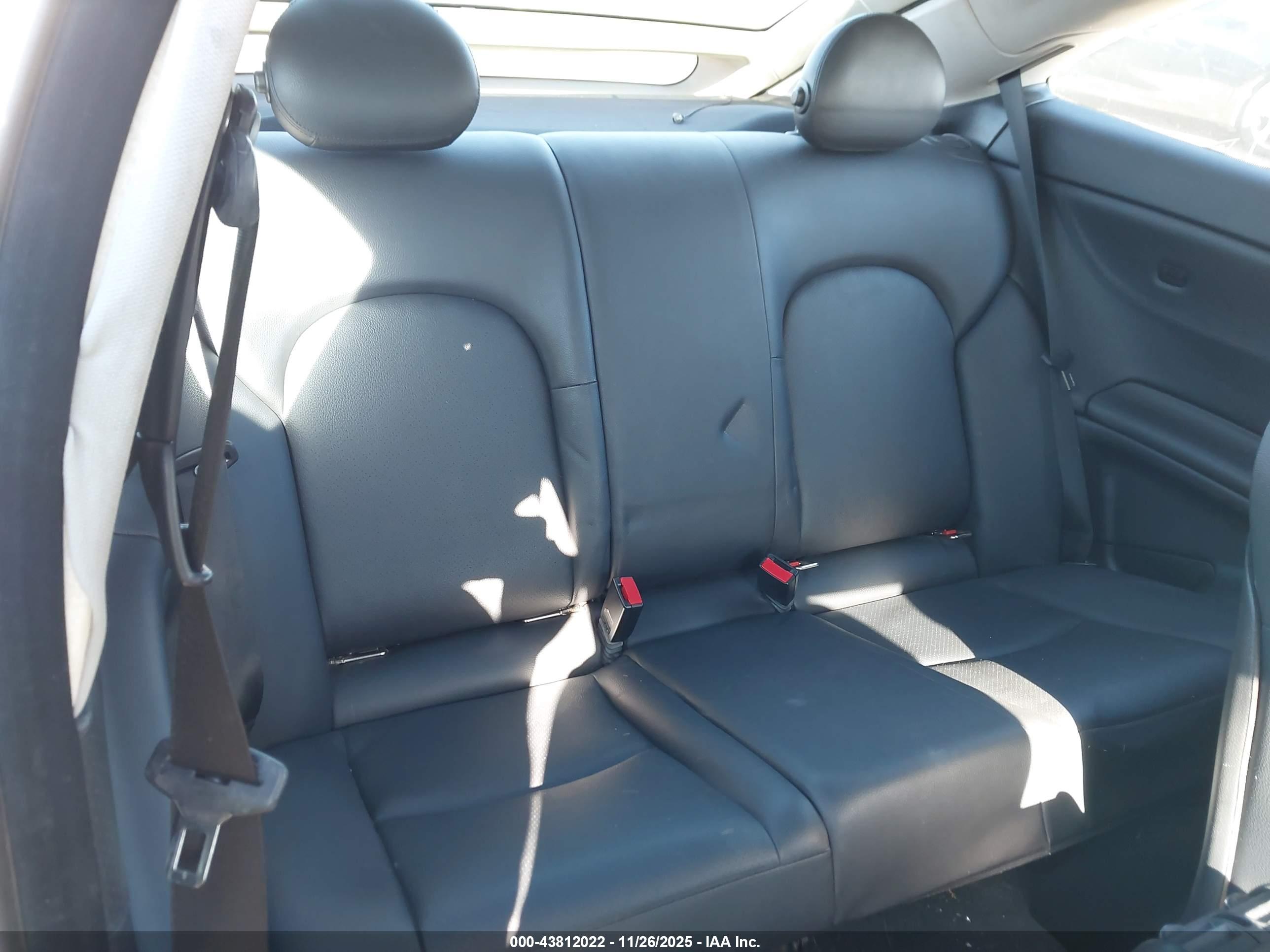 MERCEDES-BENZ C image 8