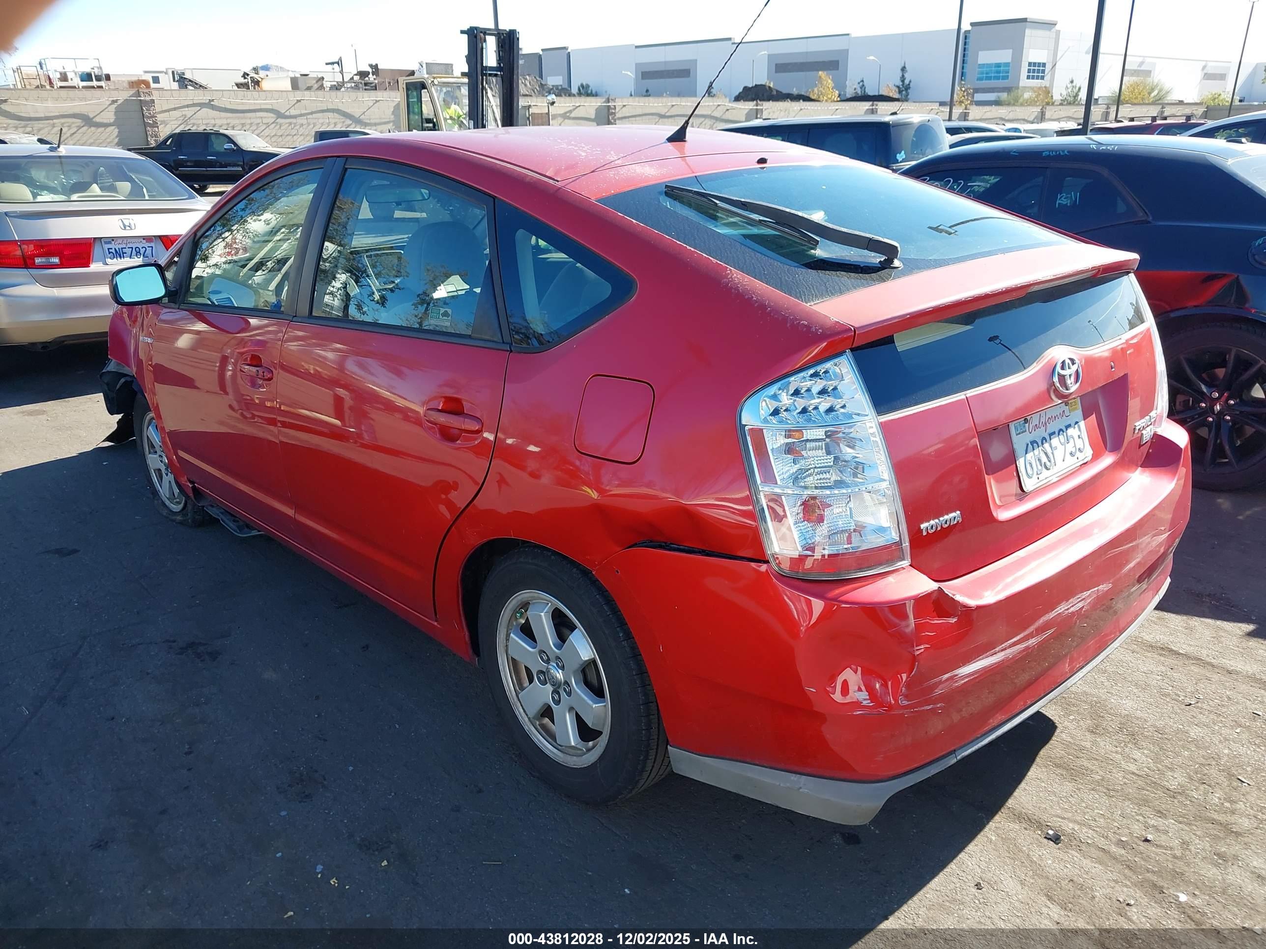 TOYOTA PRIUS image 3