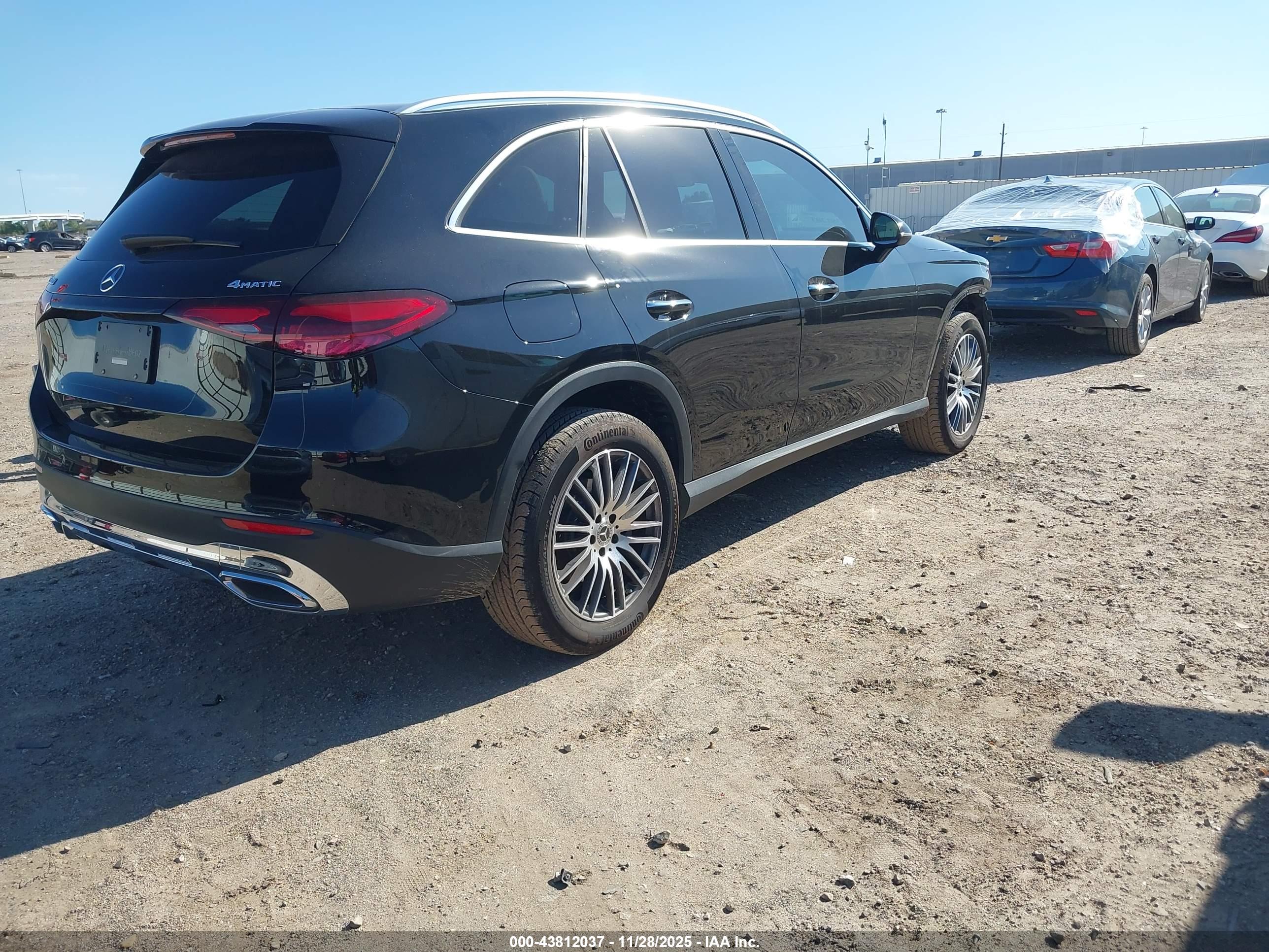 MERCEDES-BENZ GLC image 4