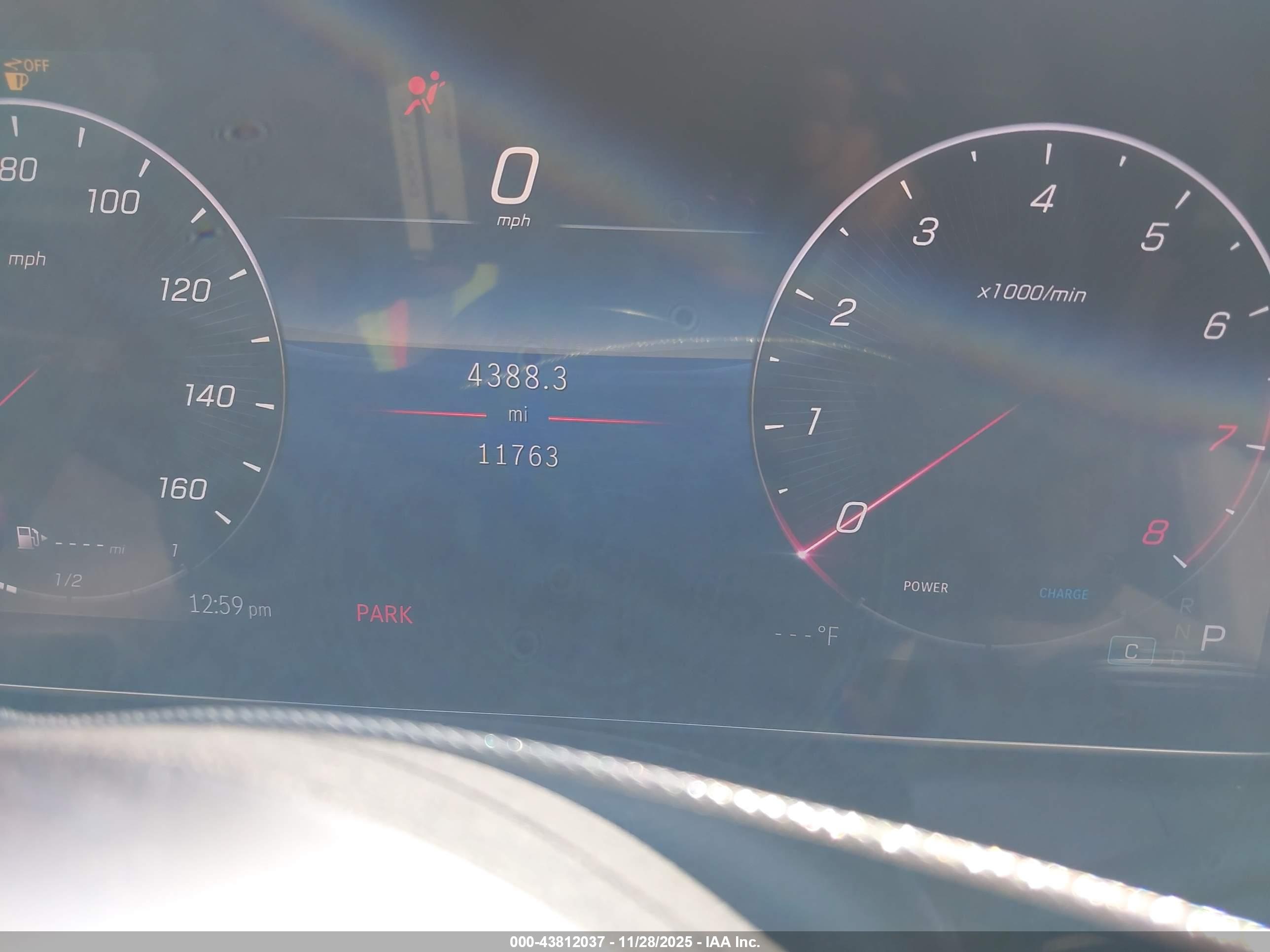 MERCEDES-BENZ GLC image 7