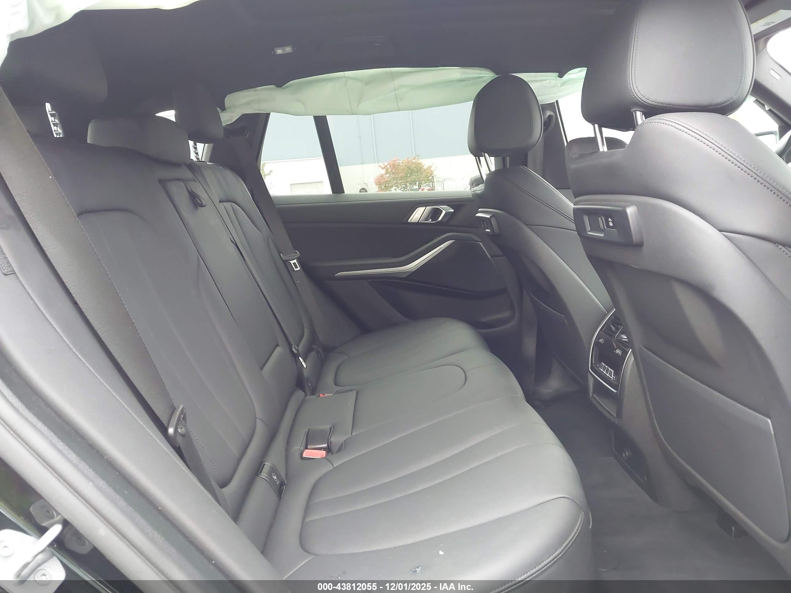 BMW X5 image 8