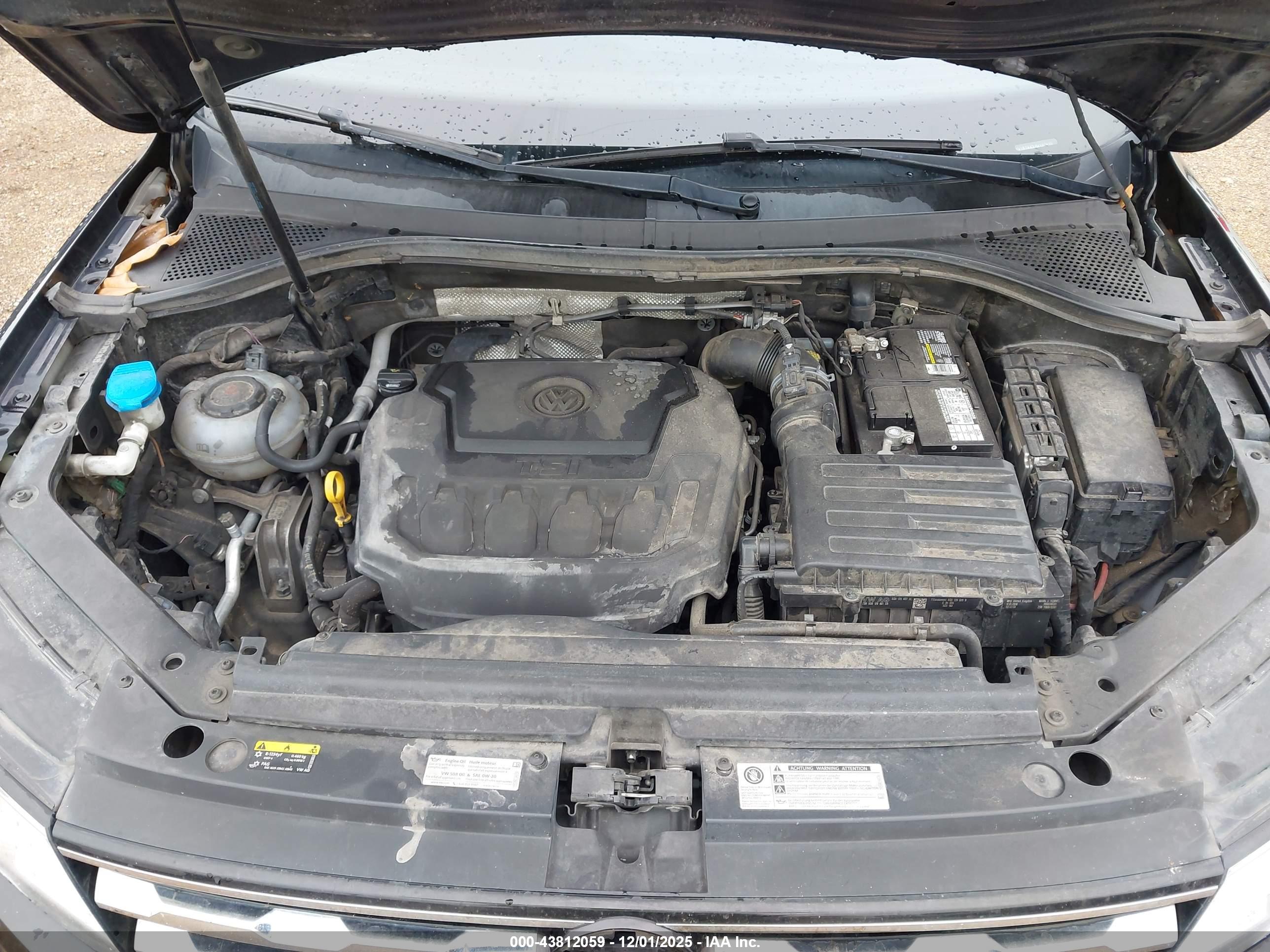 VOLKSWAGEN TIGUAN image 10