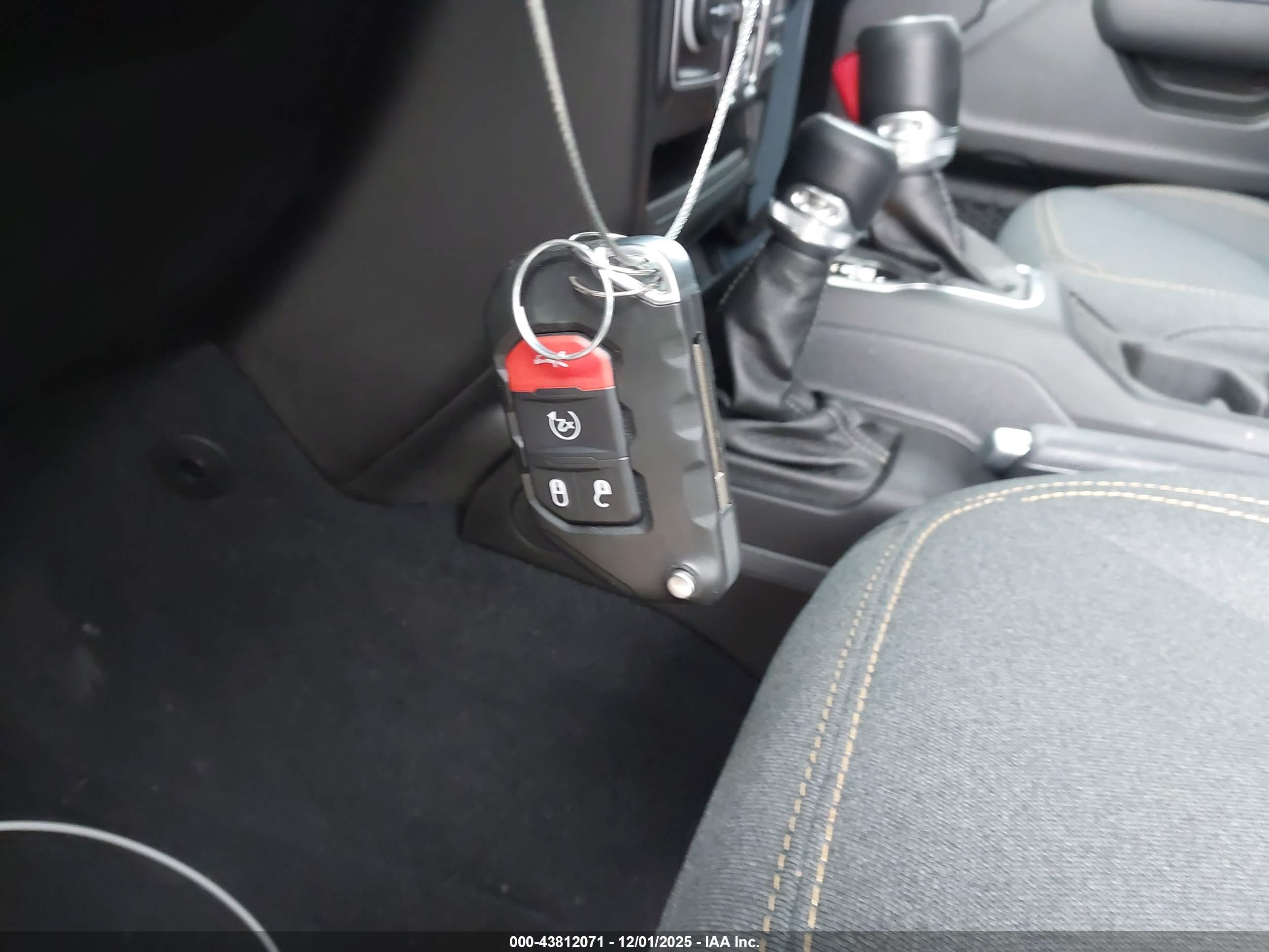 JEEP WRANGLER image 11