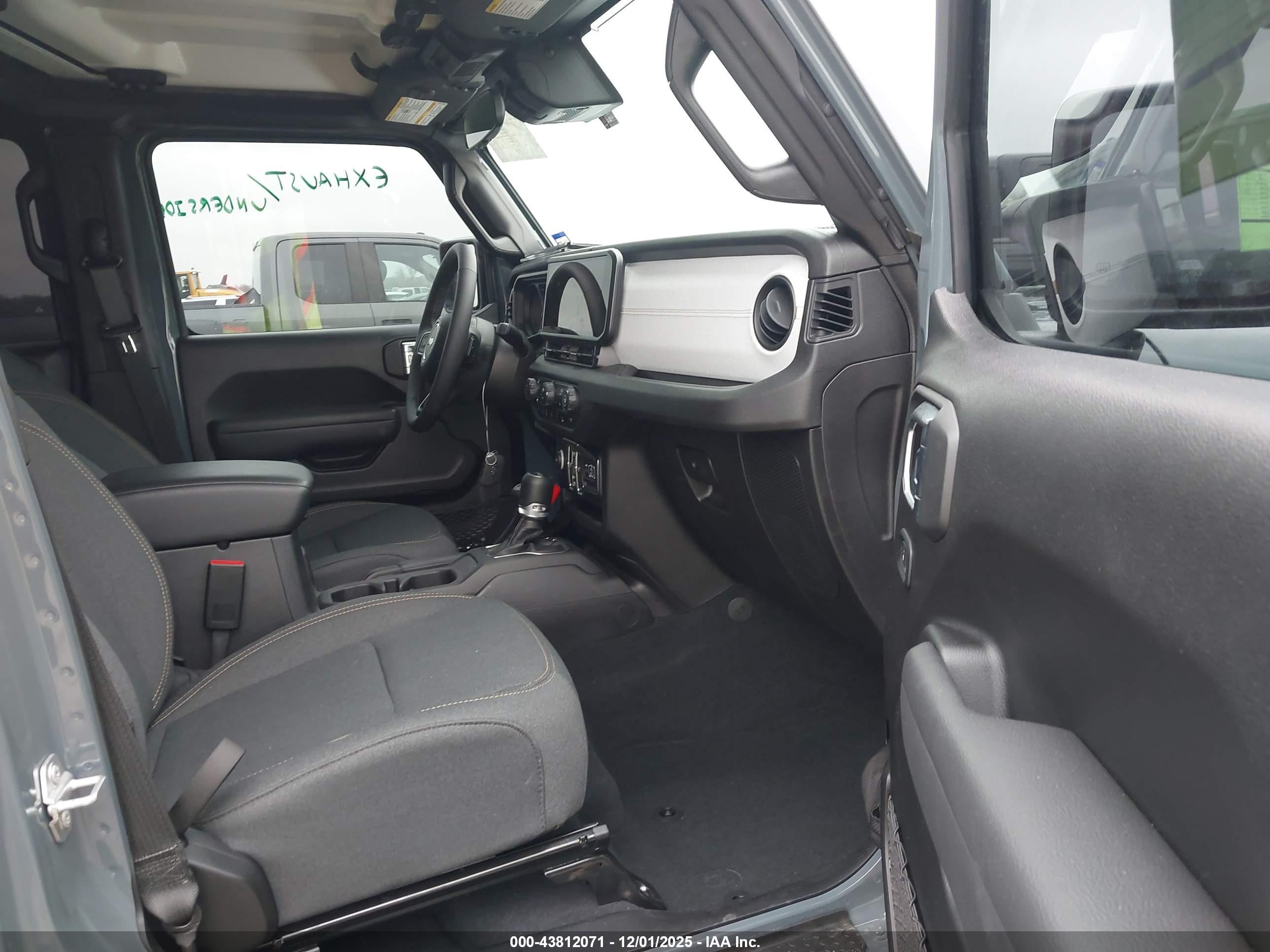 JEEP WRANGLER image 5