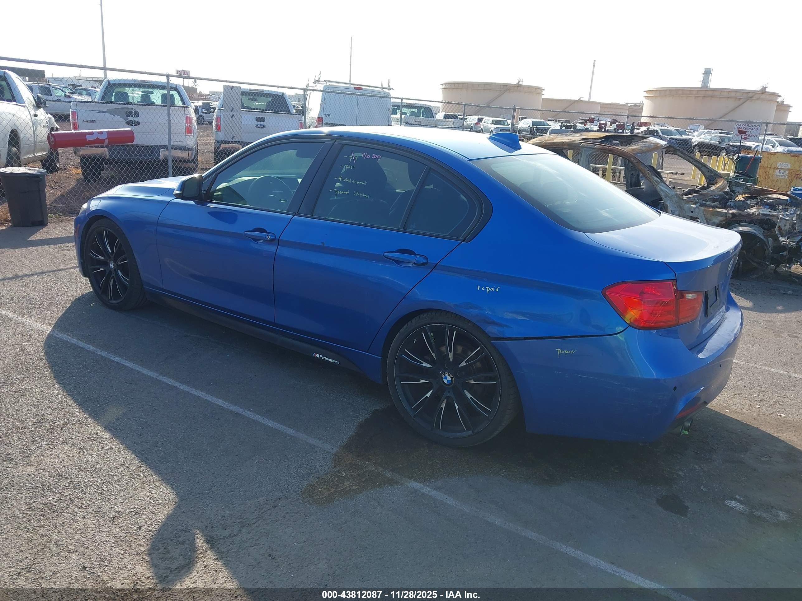 BMW 328I image 3