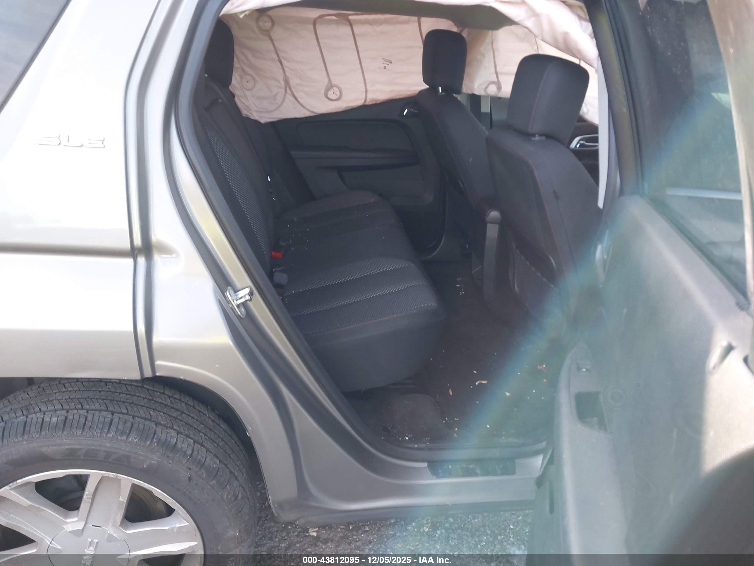 GMC TERRAIN image 8