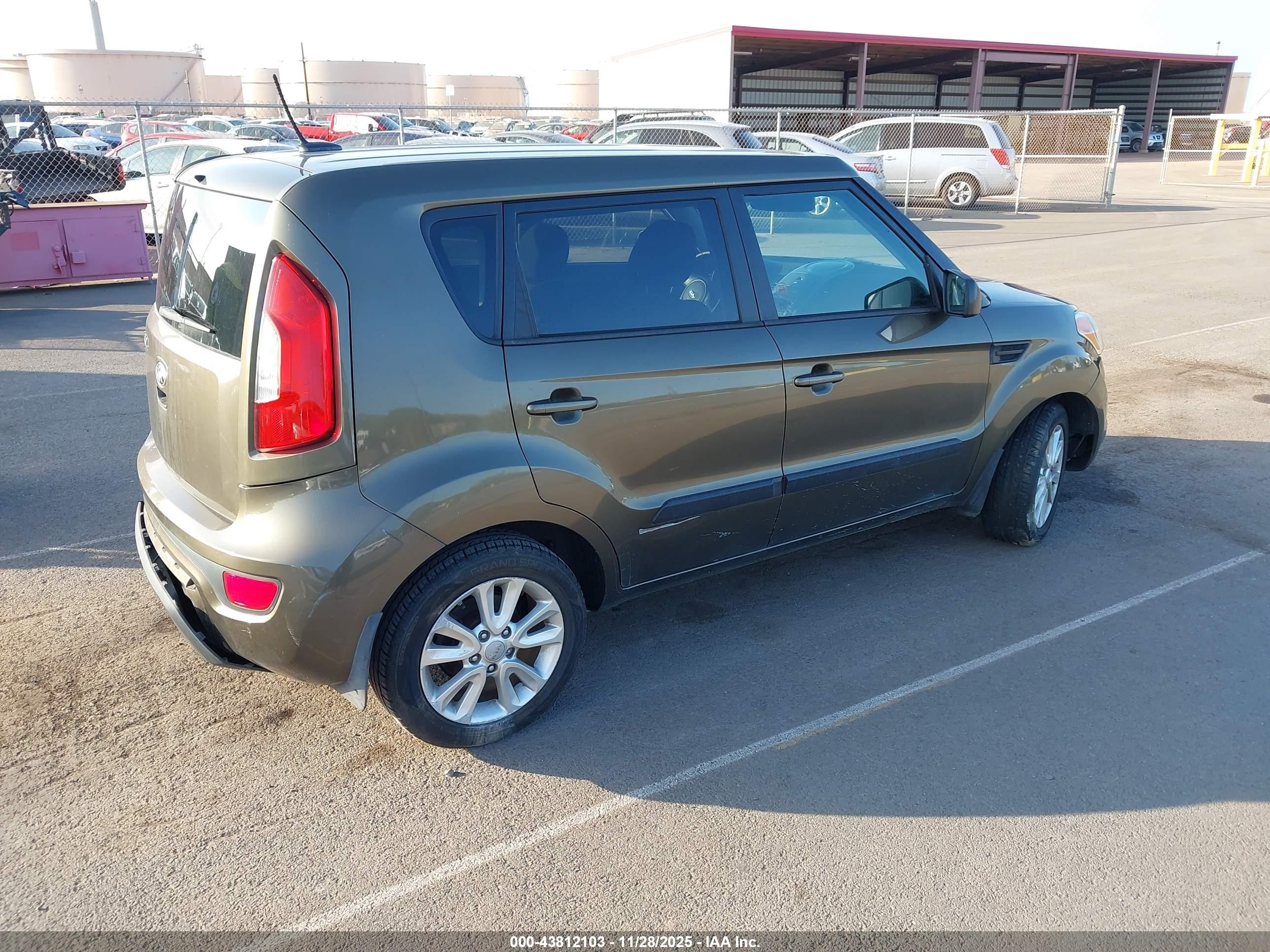 KIA SOUL image 4