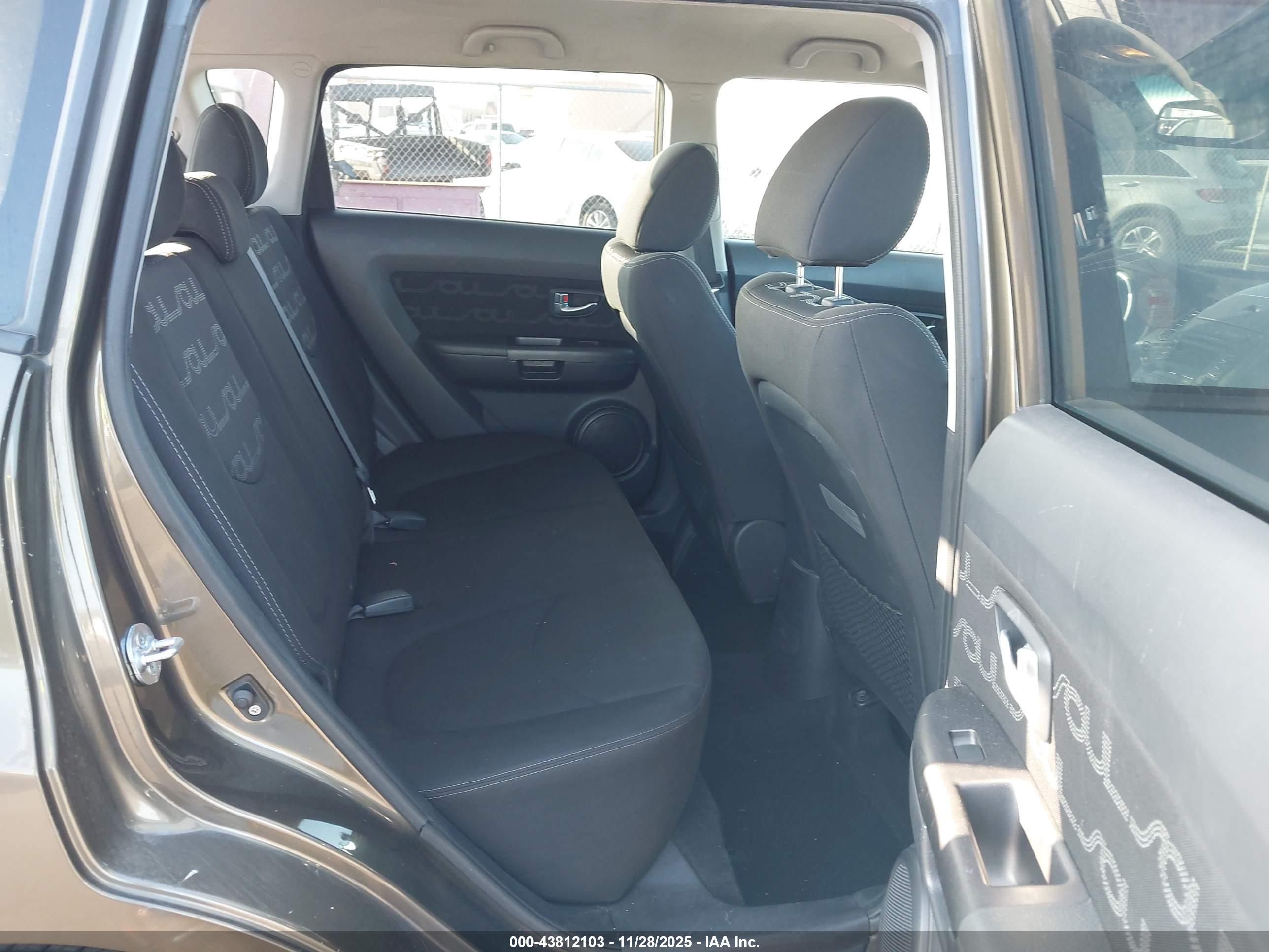 KIA SOUL image 8