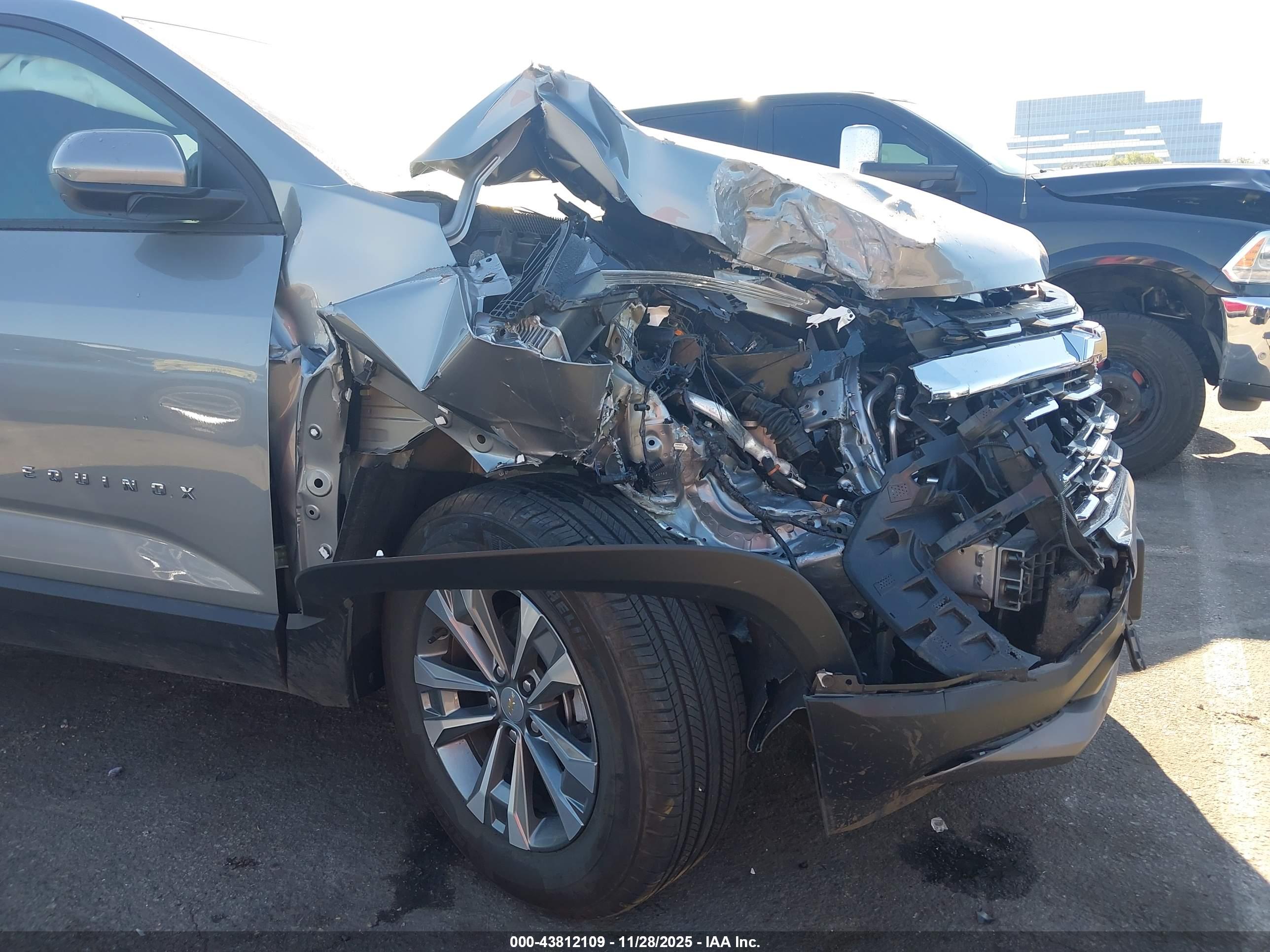 CHEVROLET EQUINOX image 6