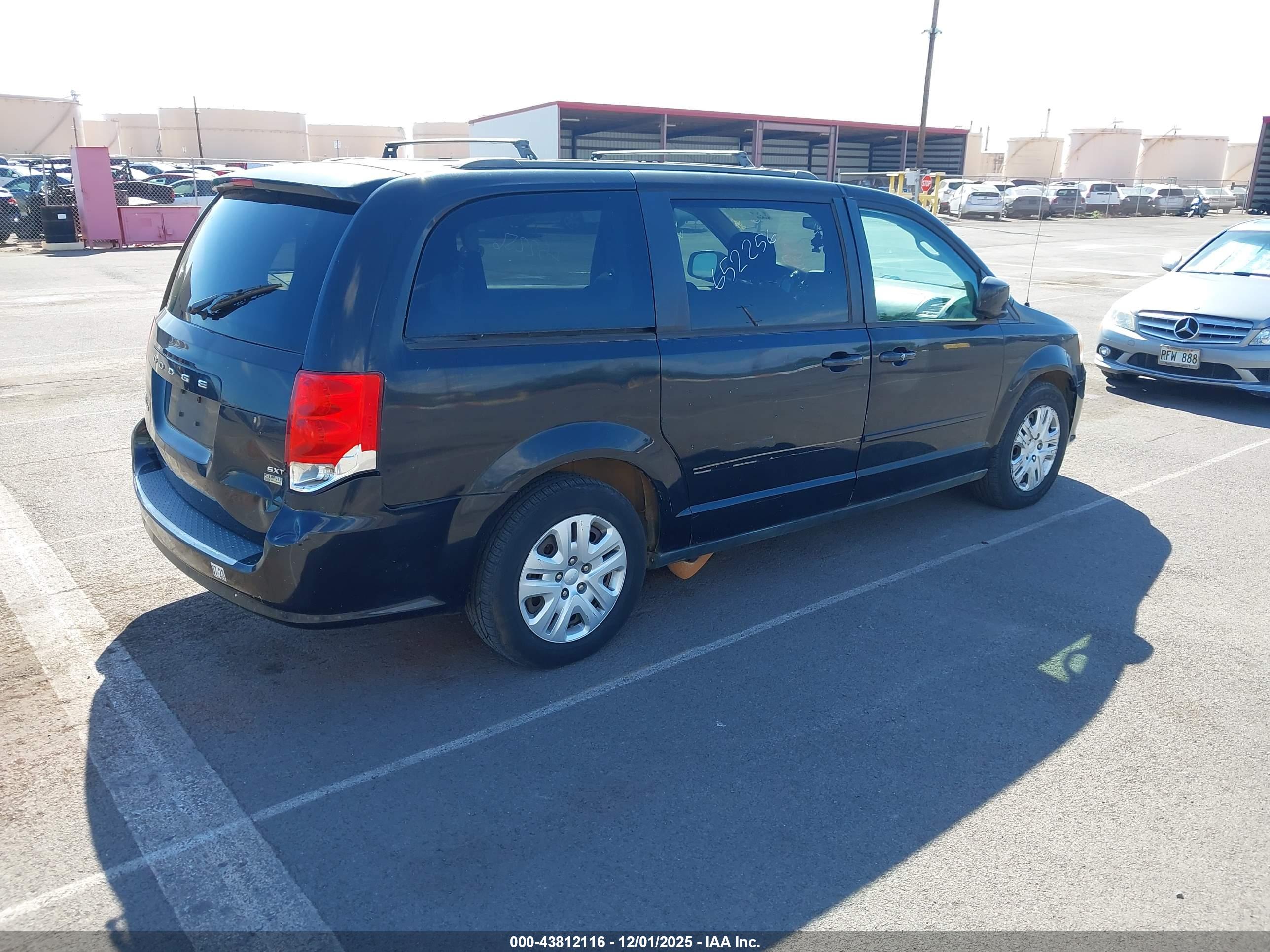 DODGE GRAND image 4