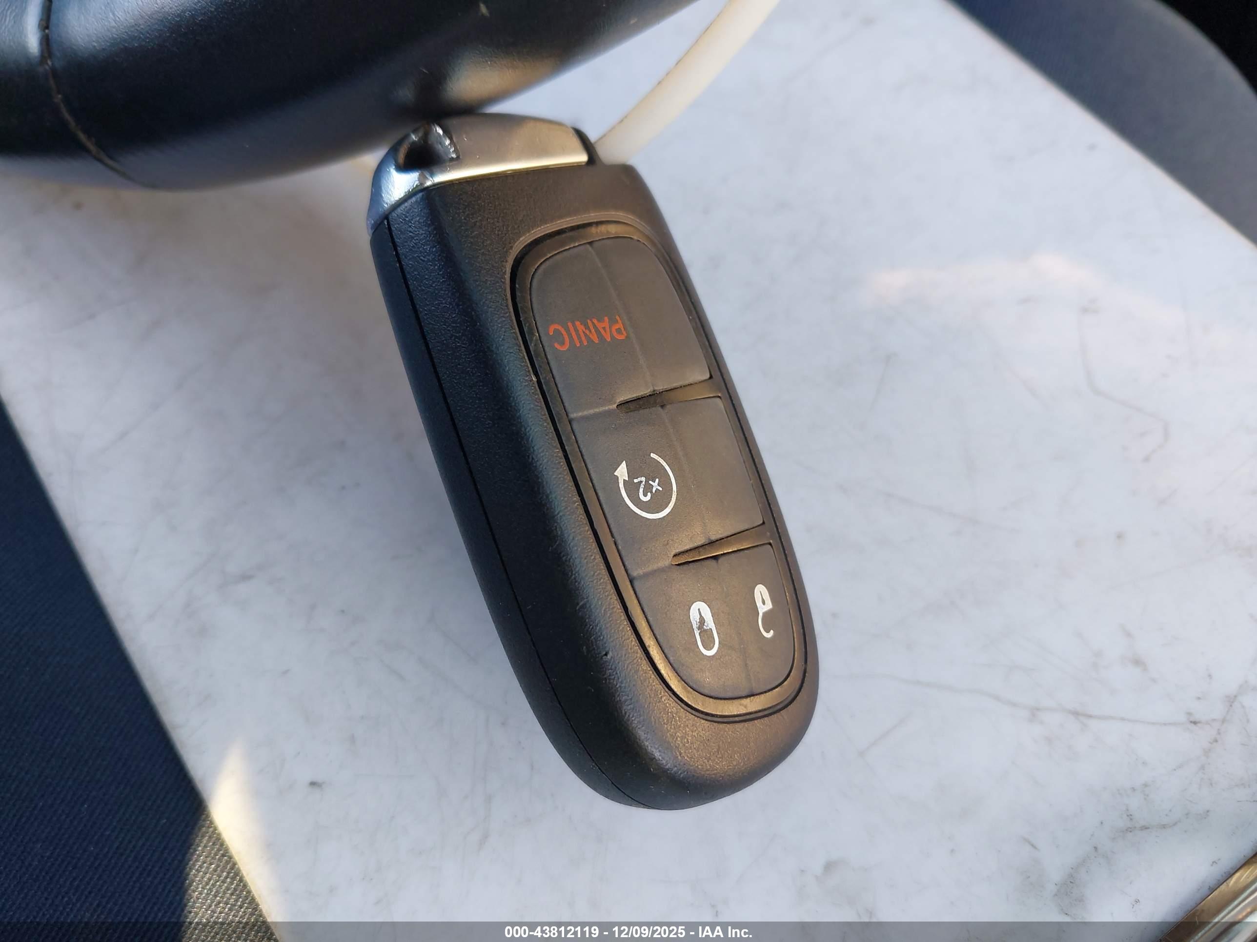 JEEP CHEROKEE image 11