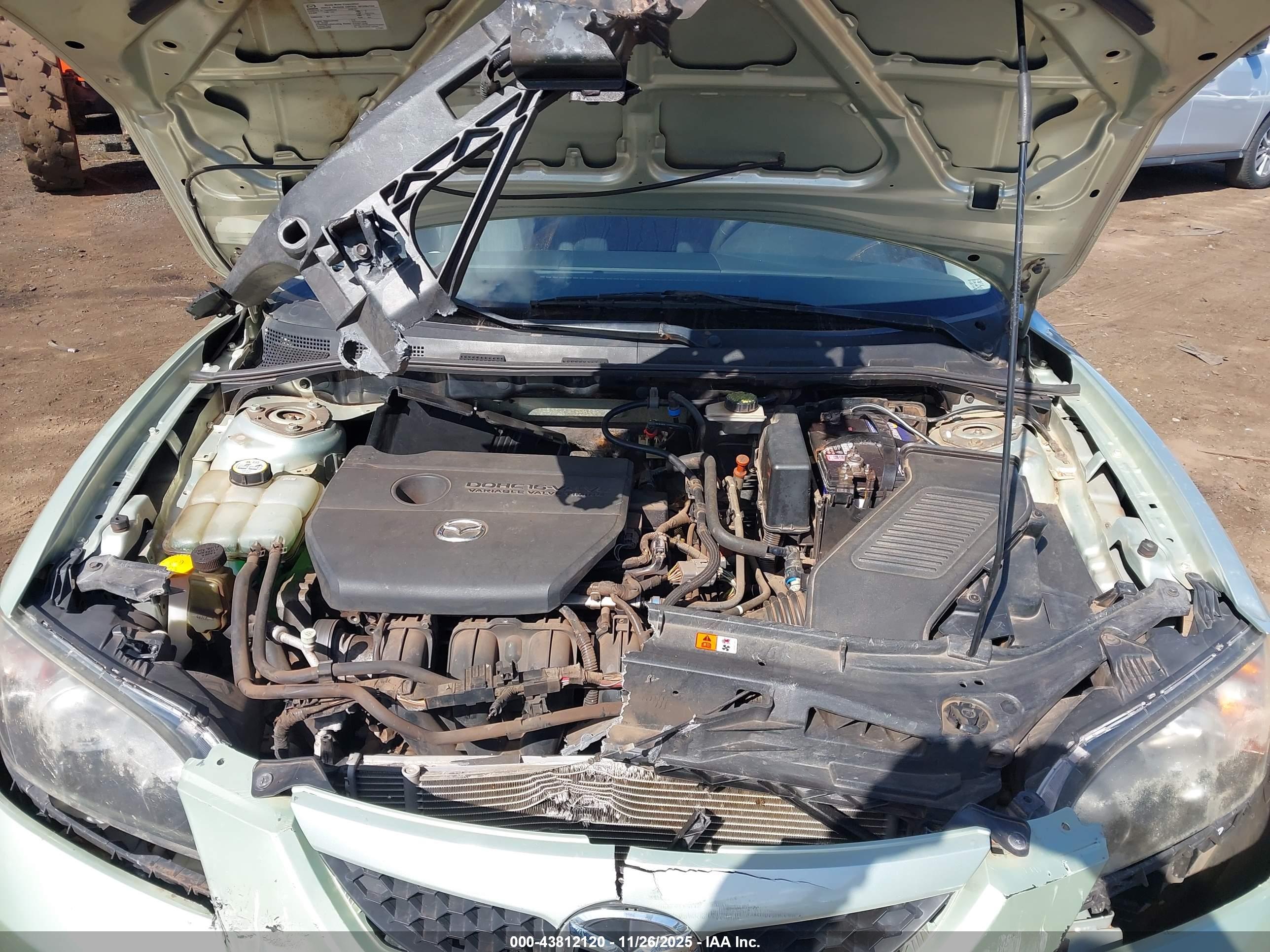 MAZDA MAZDA3 image 10