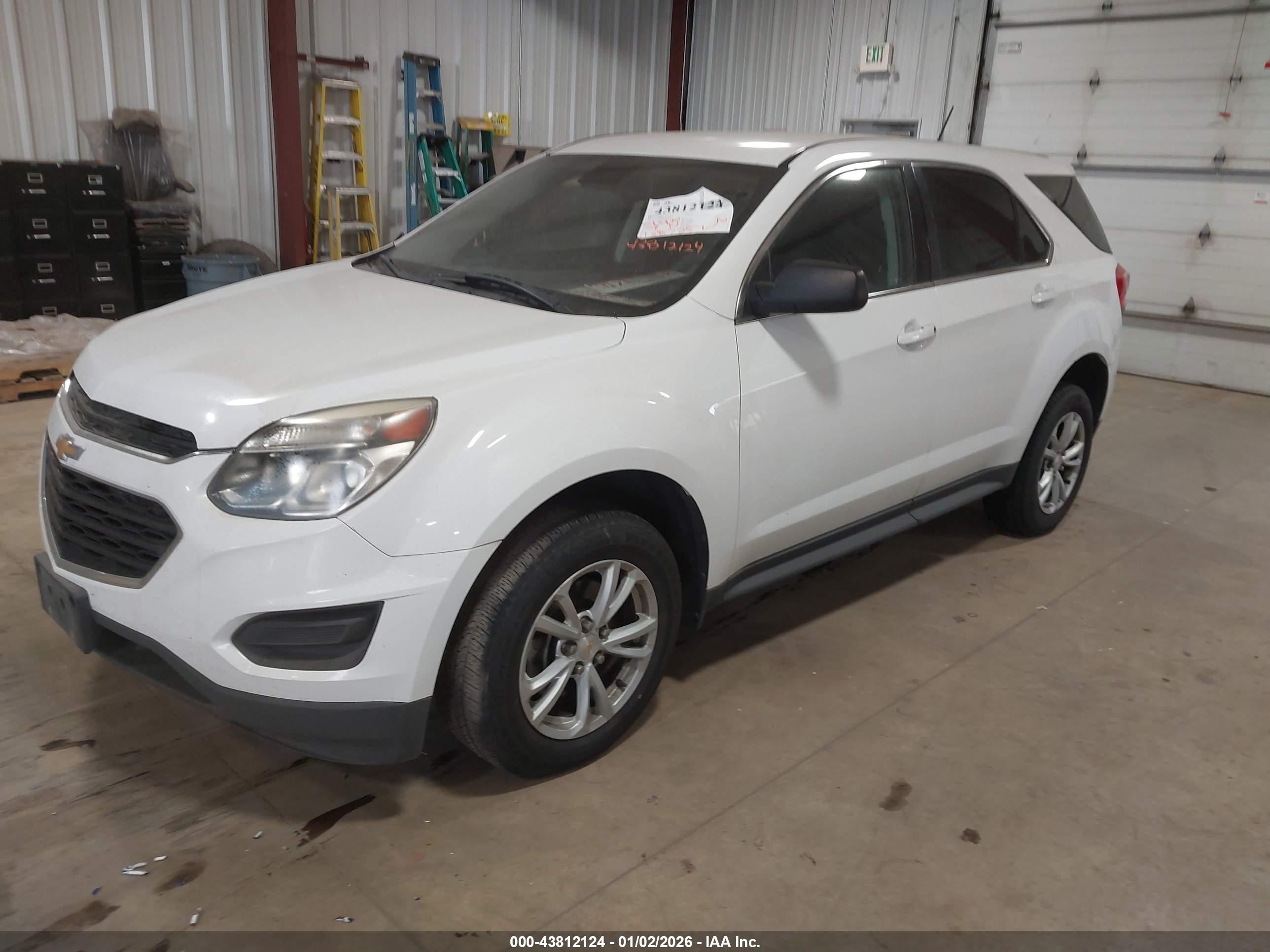 CHEVROLET EQUINOX image 2