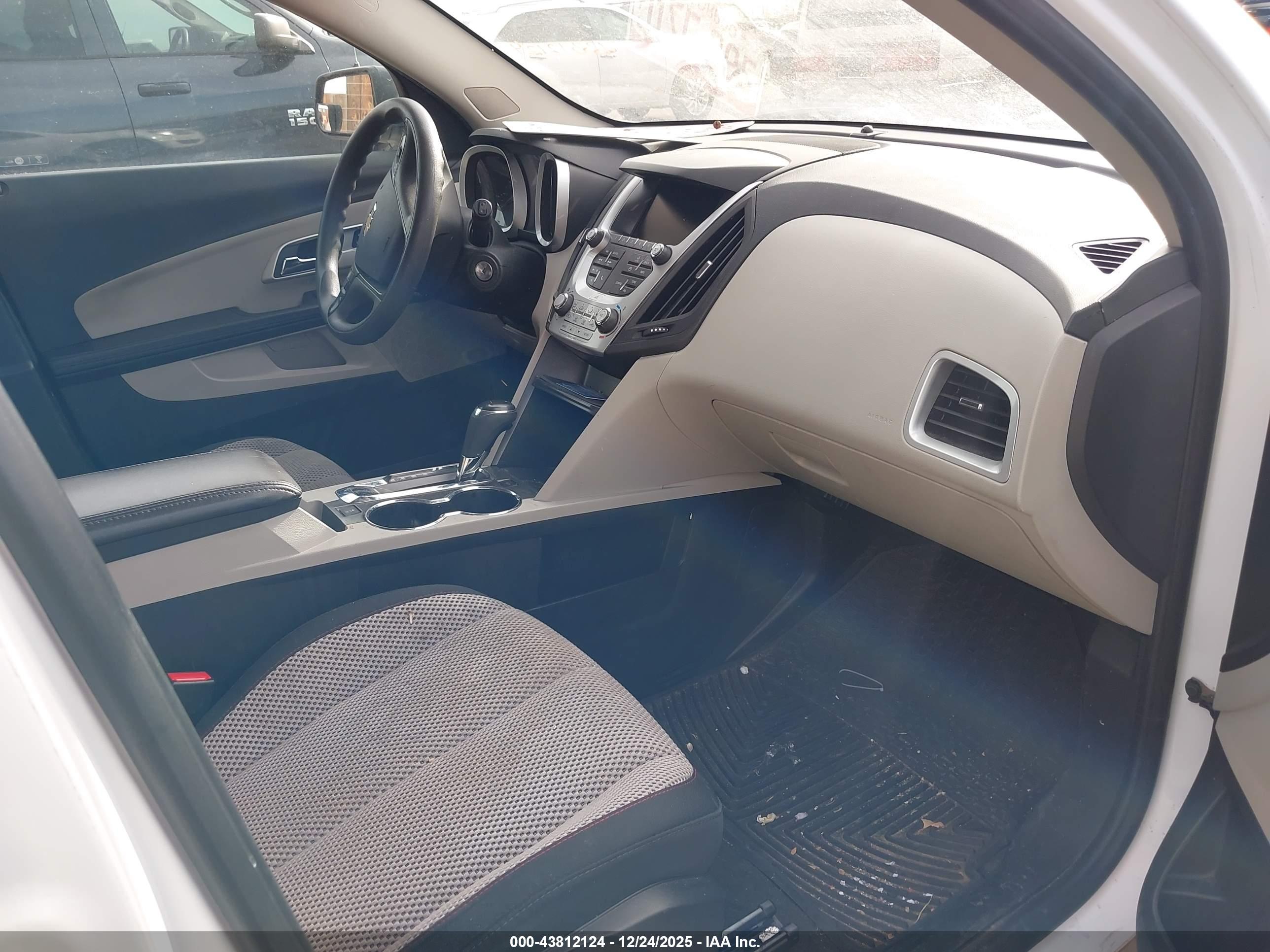 CHEVROLET EQUINOX image 5