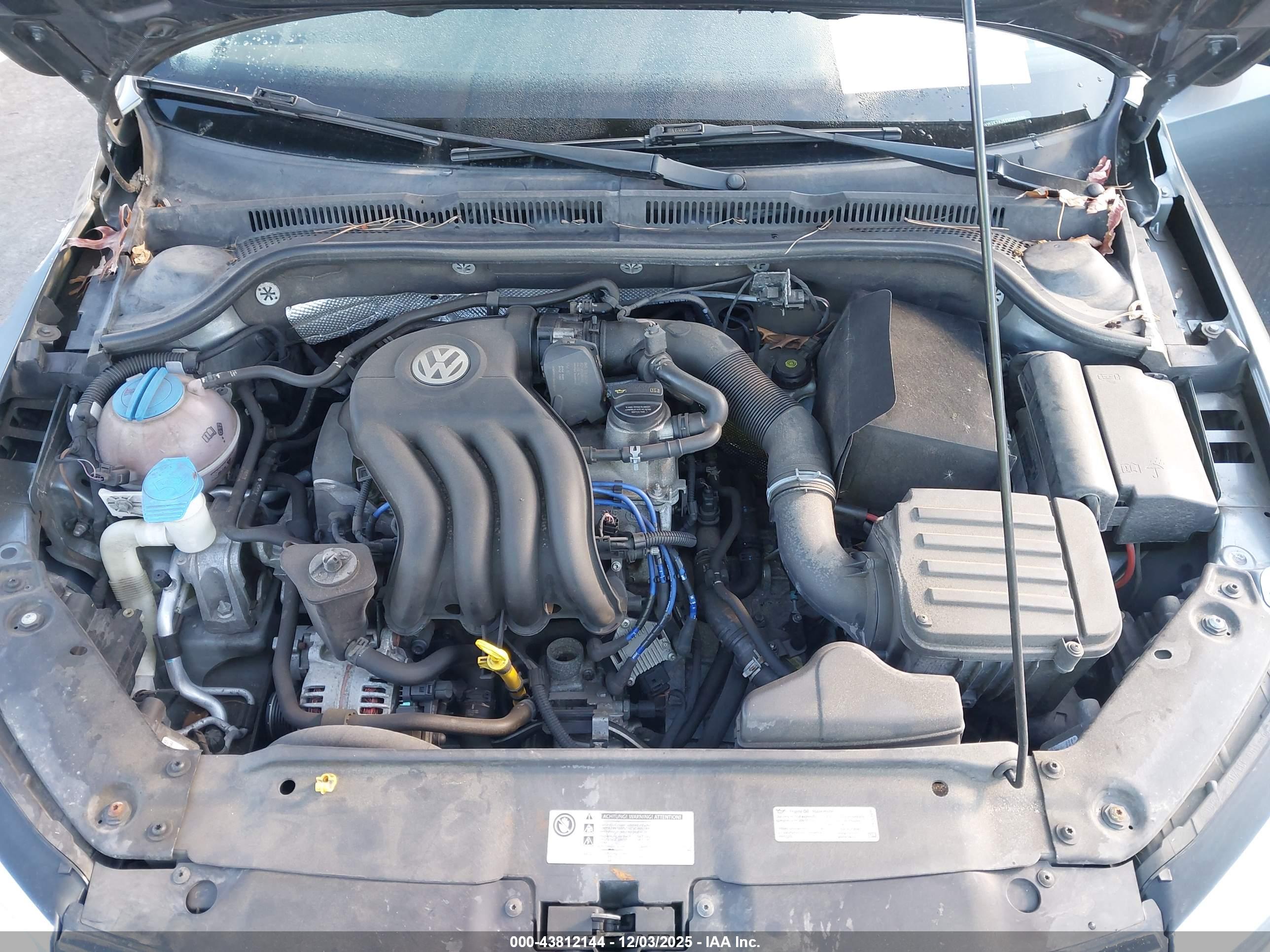 VOLKSWAGEN JETTA image 10