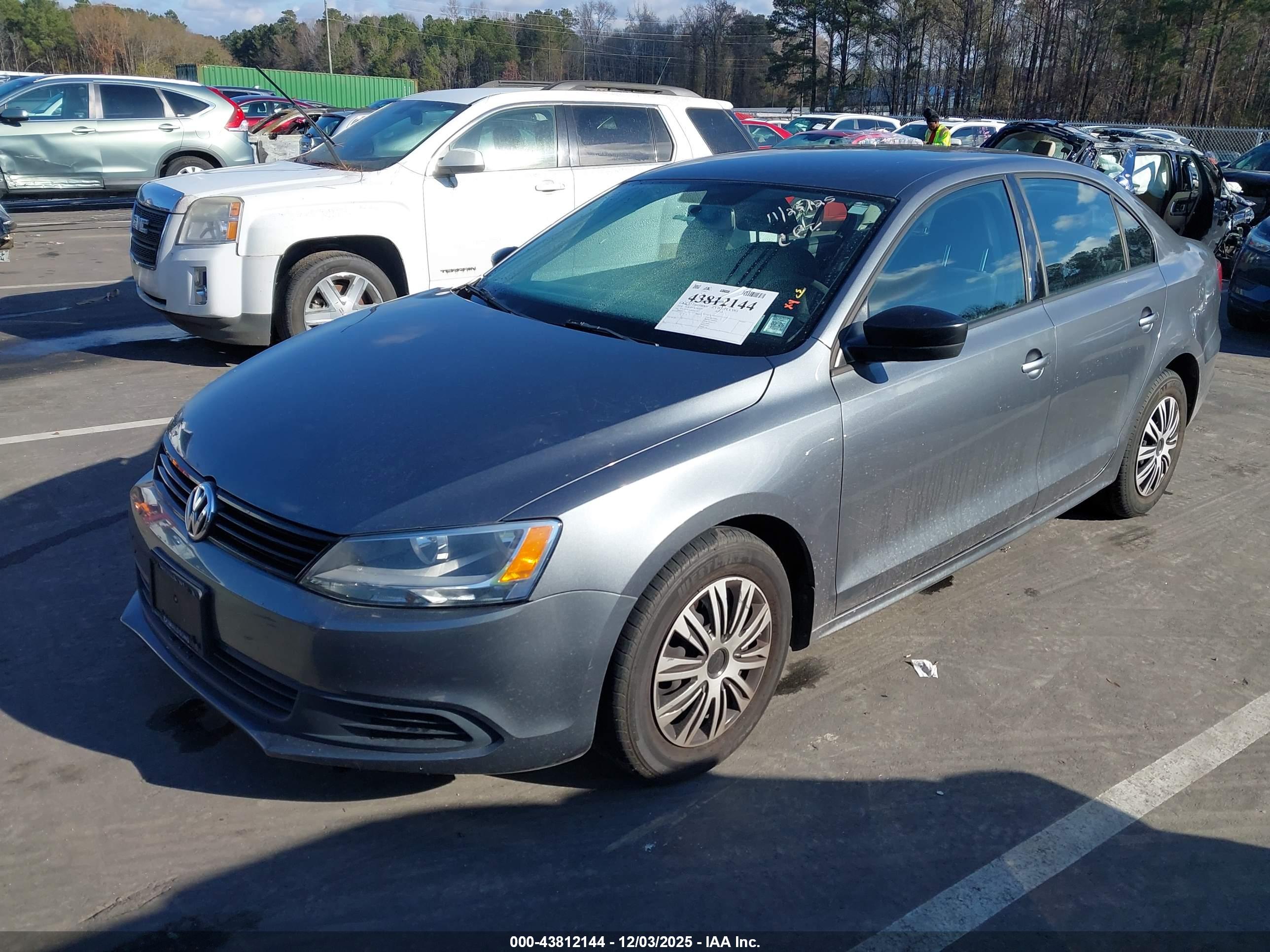 VOLKSWAGEN JETTA image 2