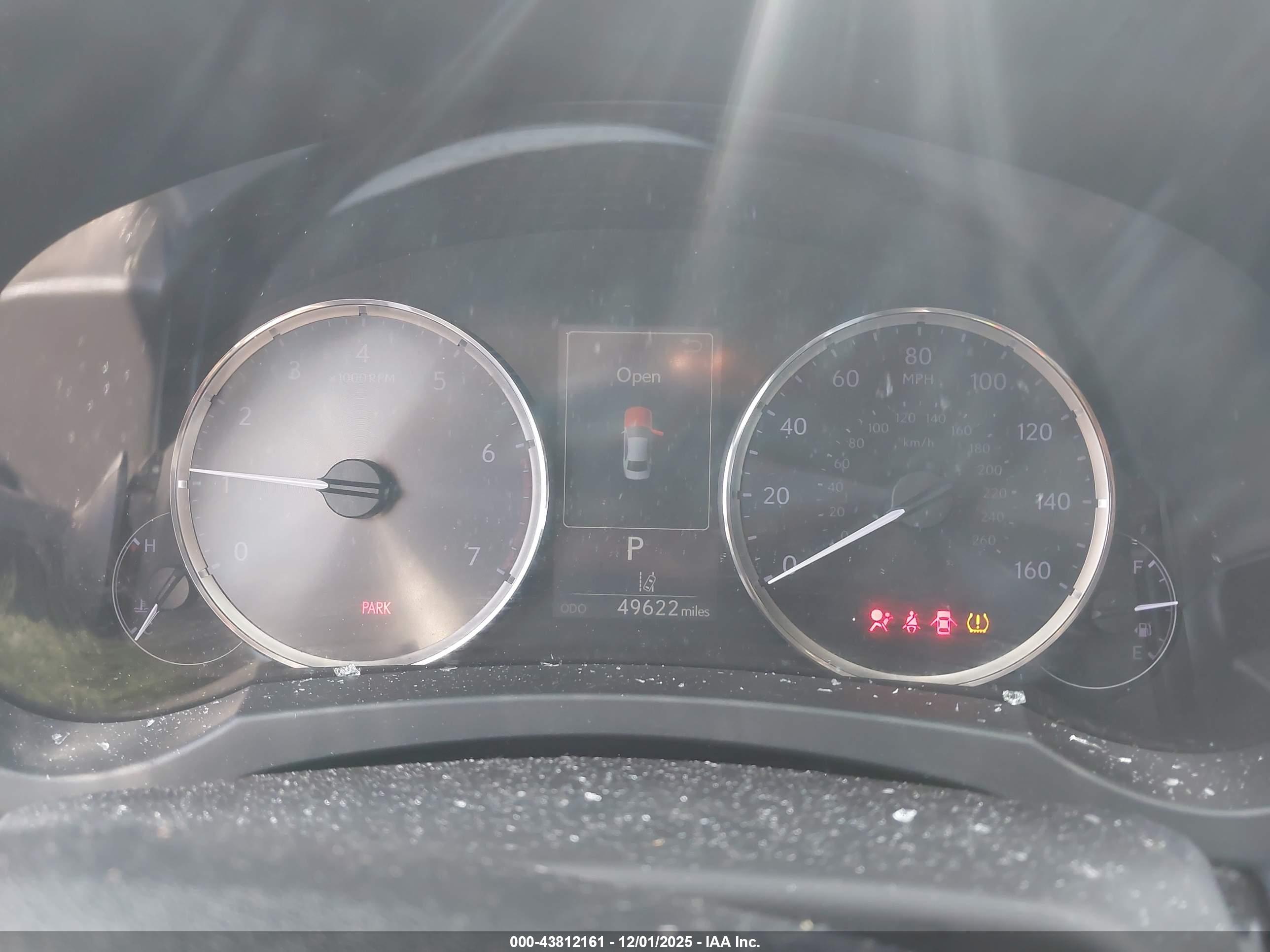 LEXUS IS image 7
