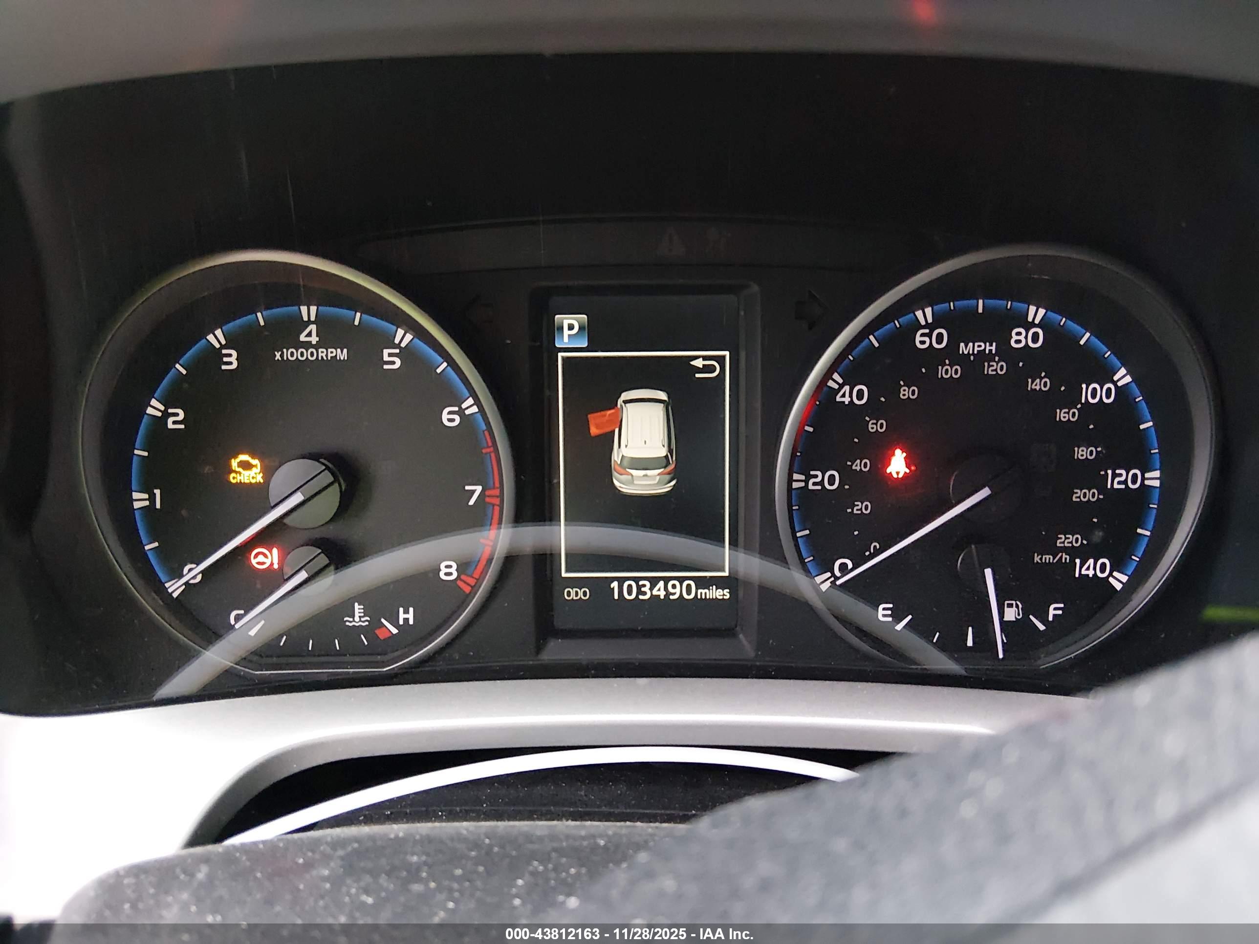 TOYOTA RAV4 image 7