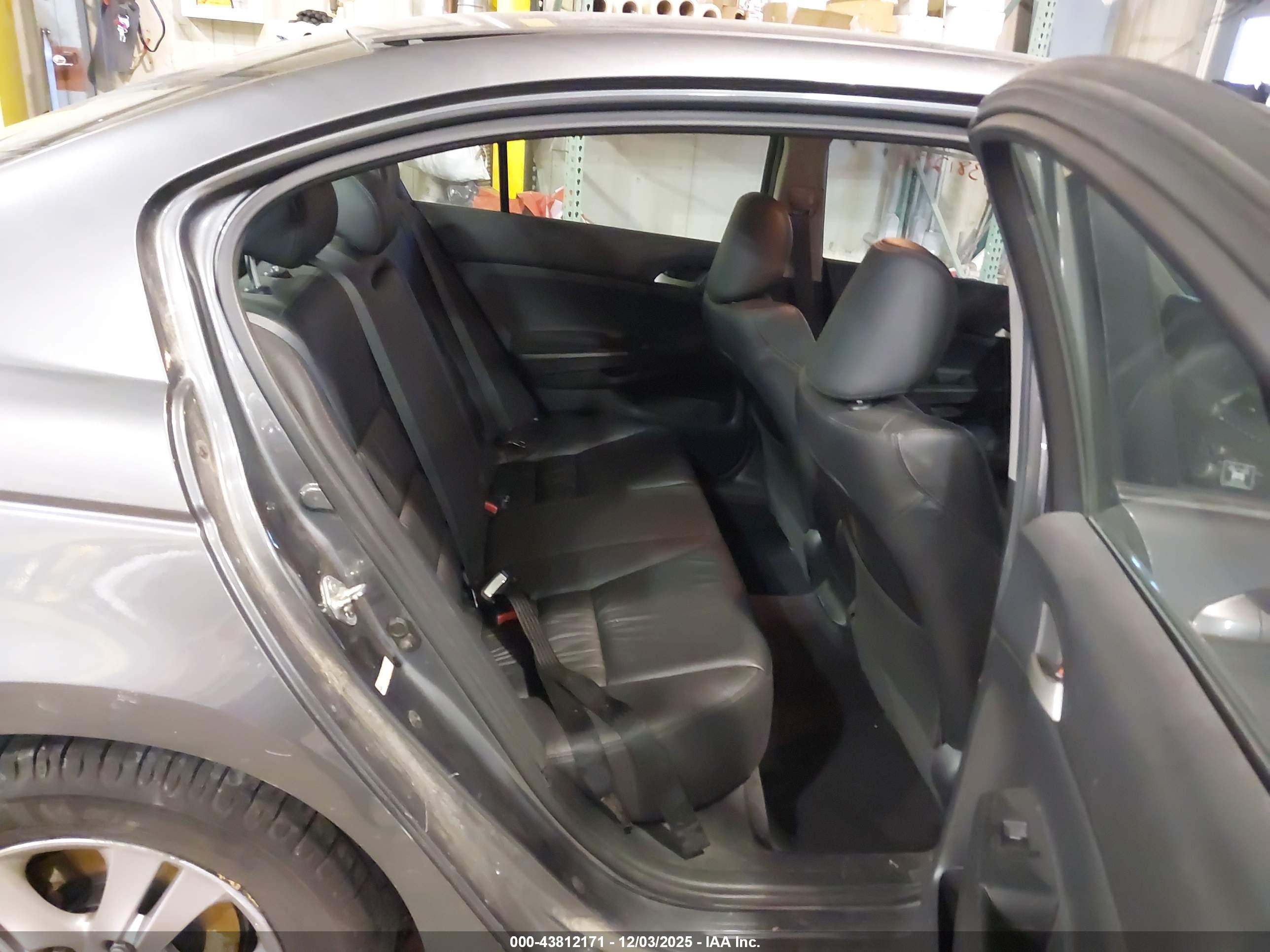 HONDA ACCORD image 8