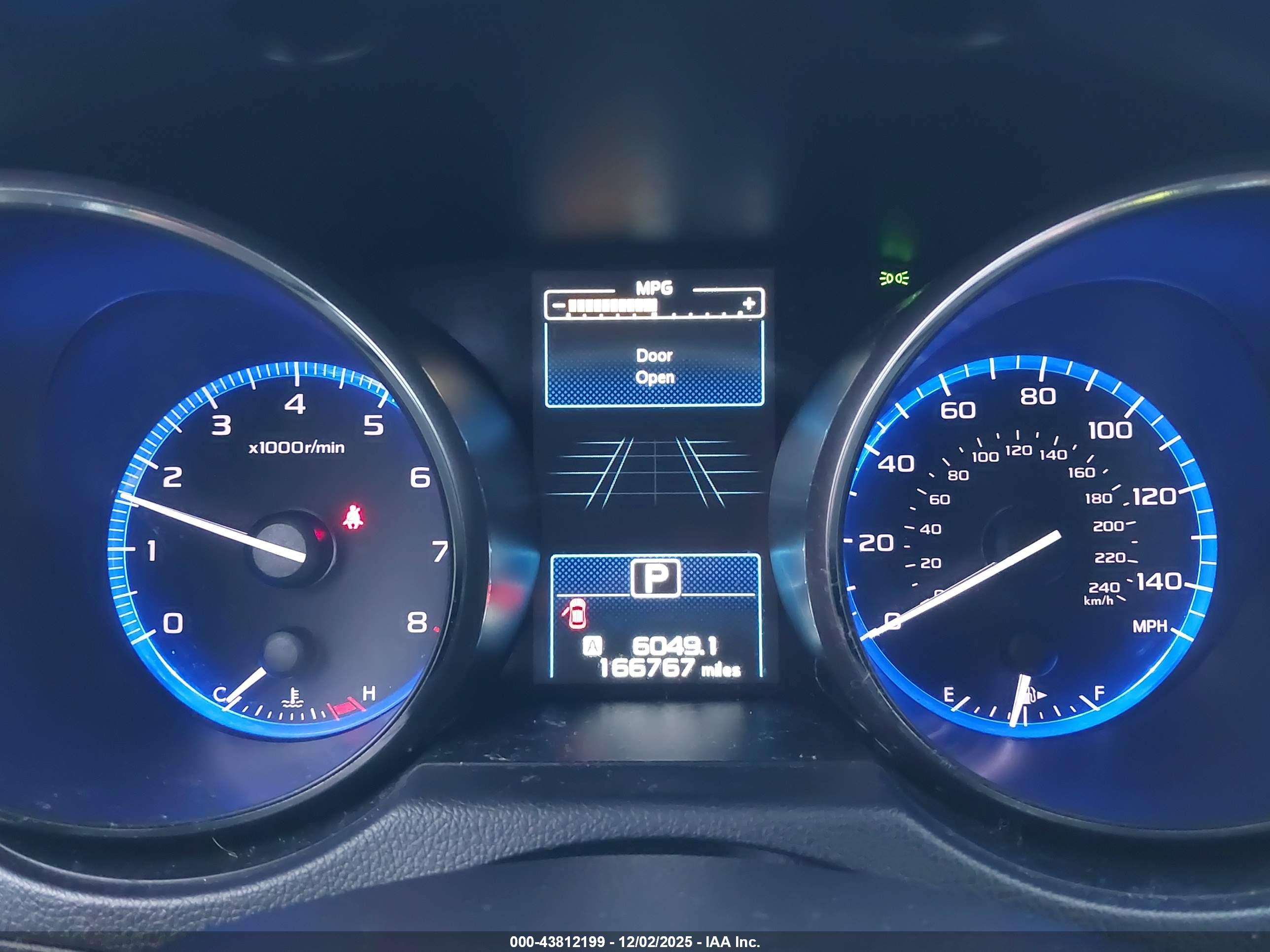 SUBARU OUTBACK image 7