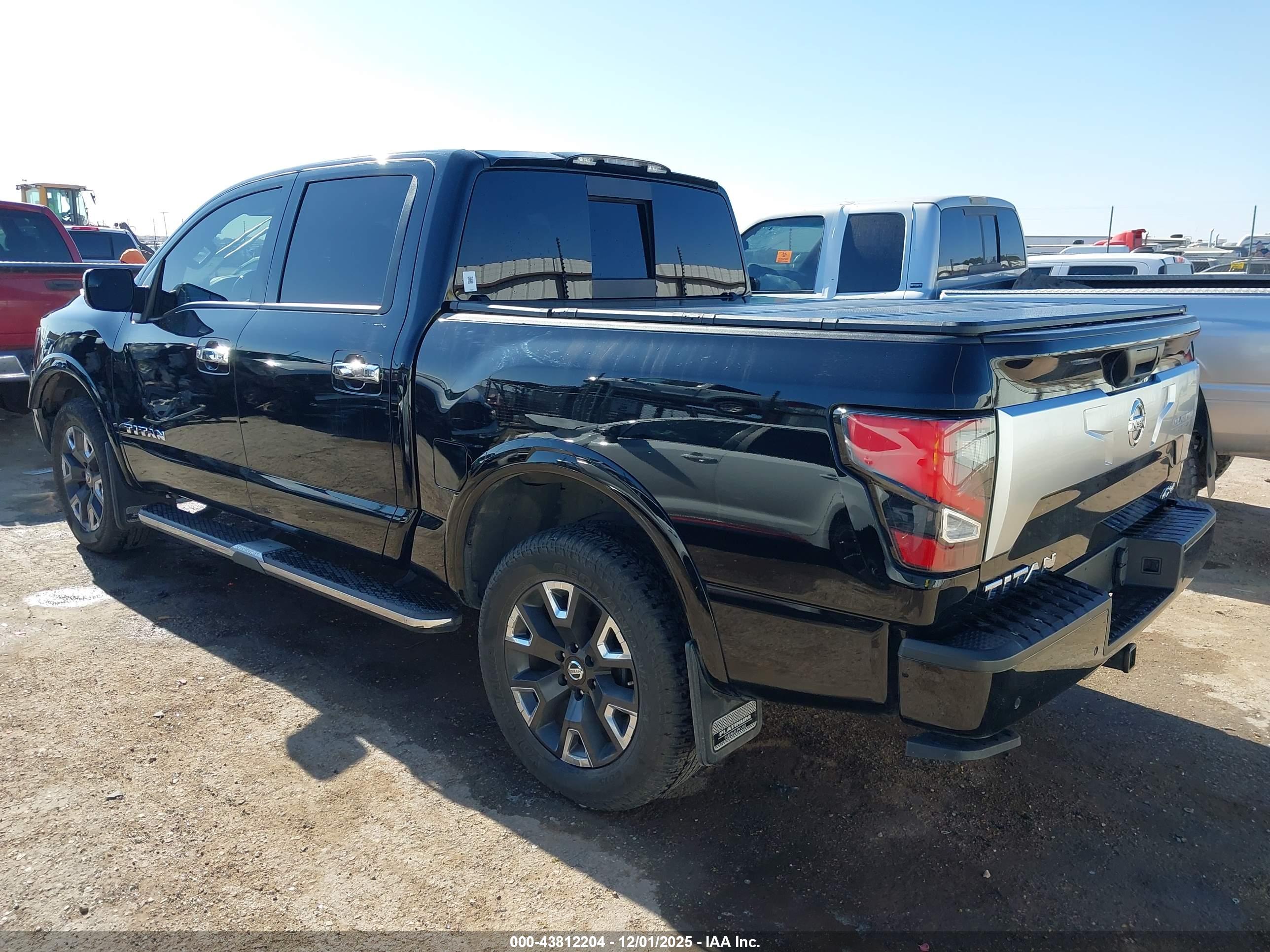 NISSAN TITAN image 3