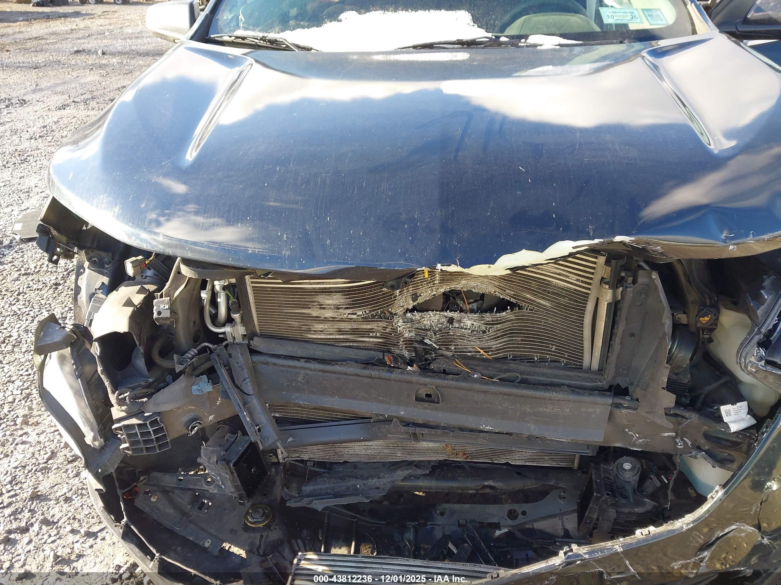 CHEVROLET EQUINOX image 10