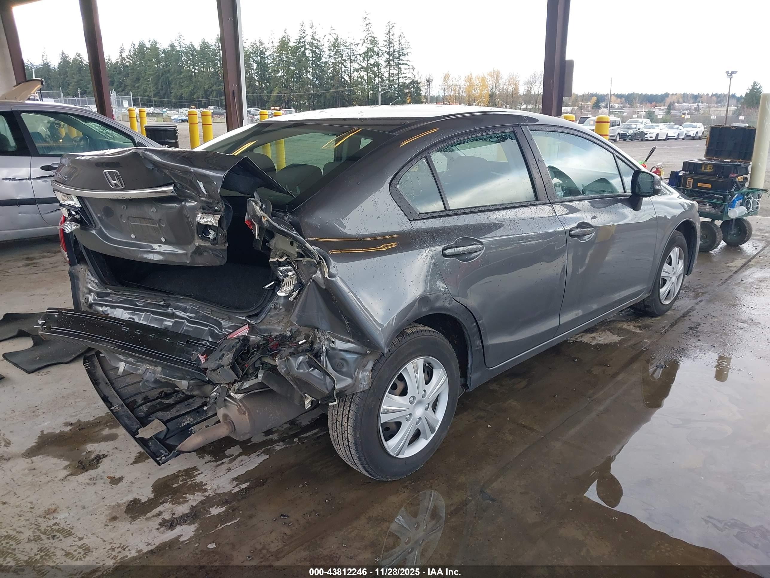 HONDA CIVIC image 4