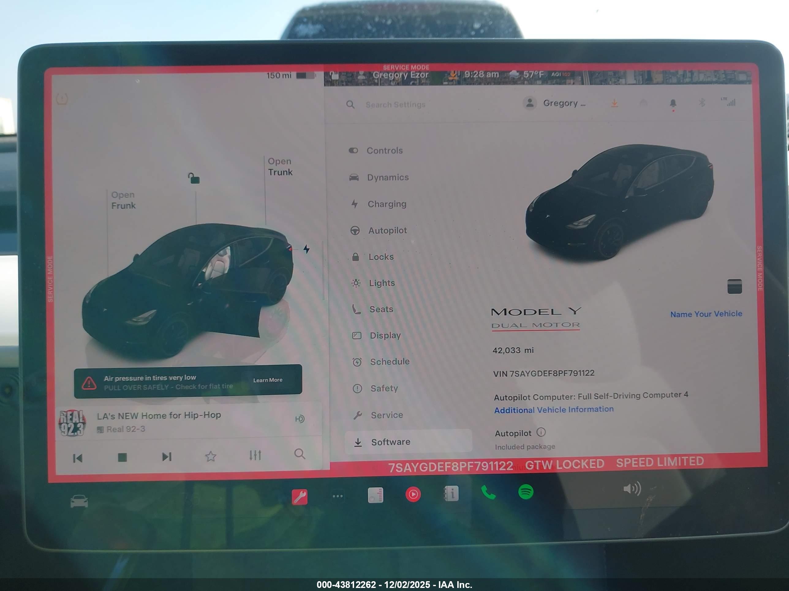 TESLA MODEL image 7