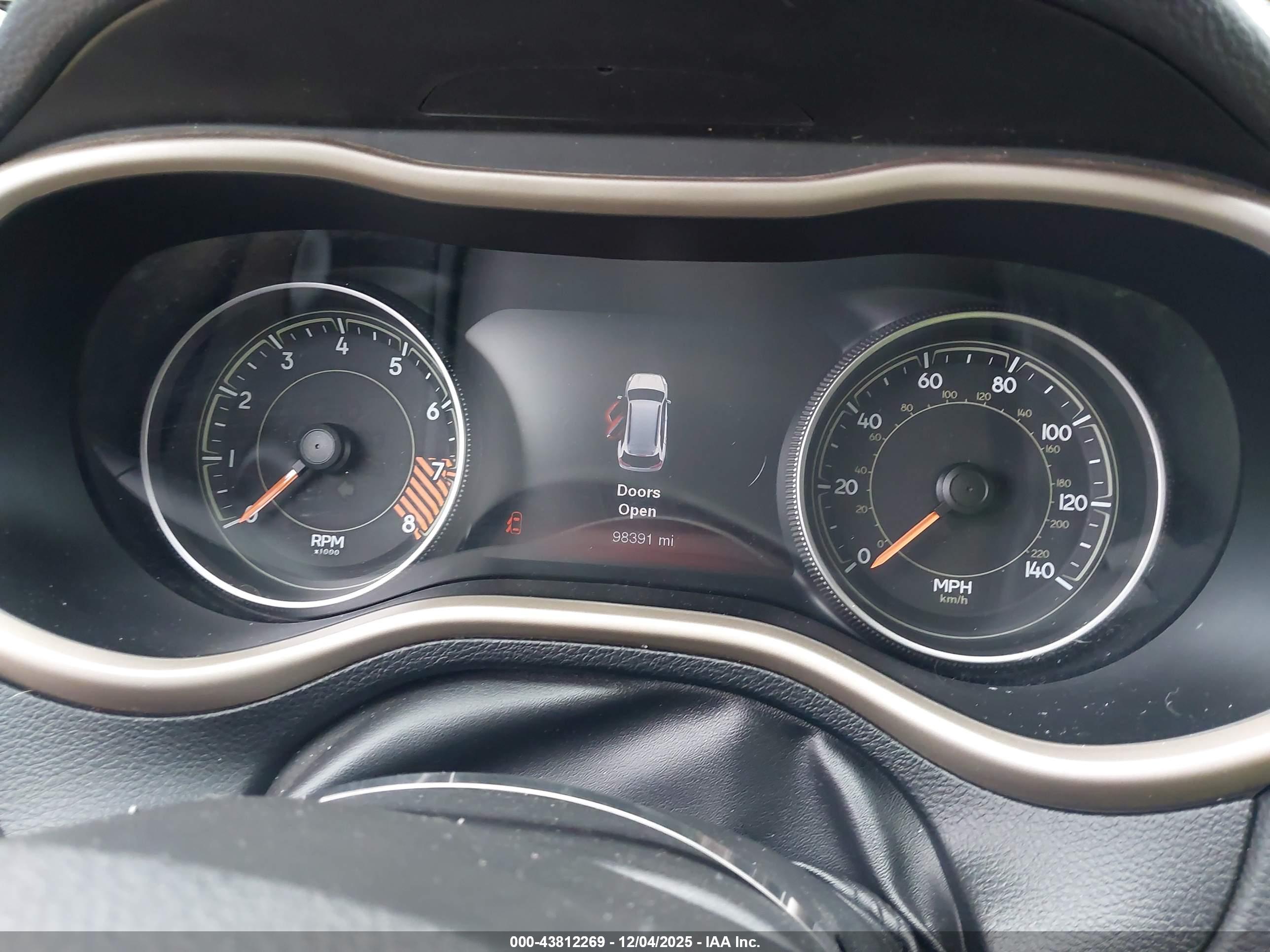 JEEP CHEROKEE image 7