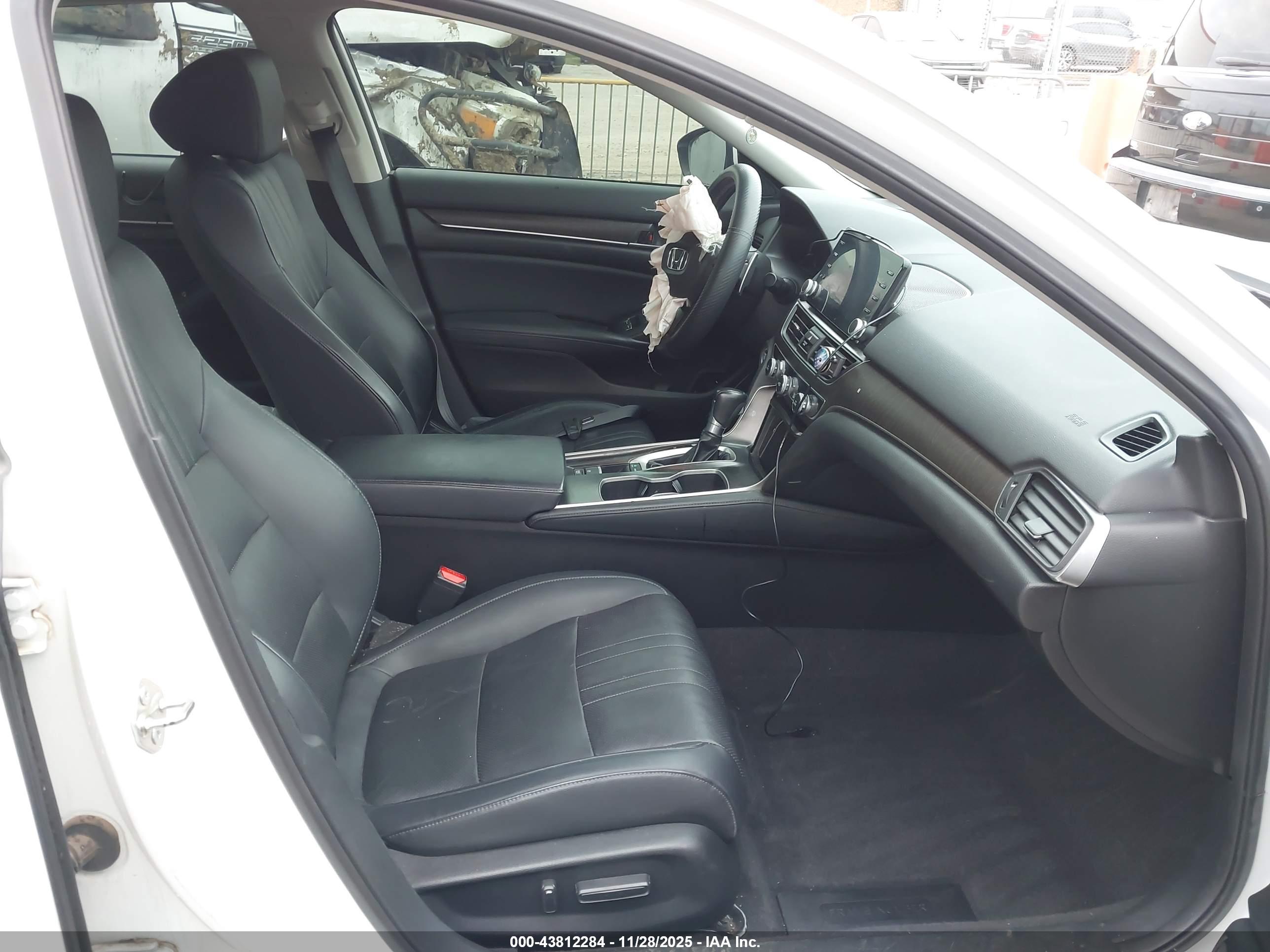 HONDA ACCORD image 5