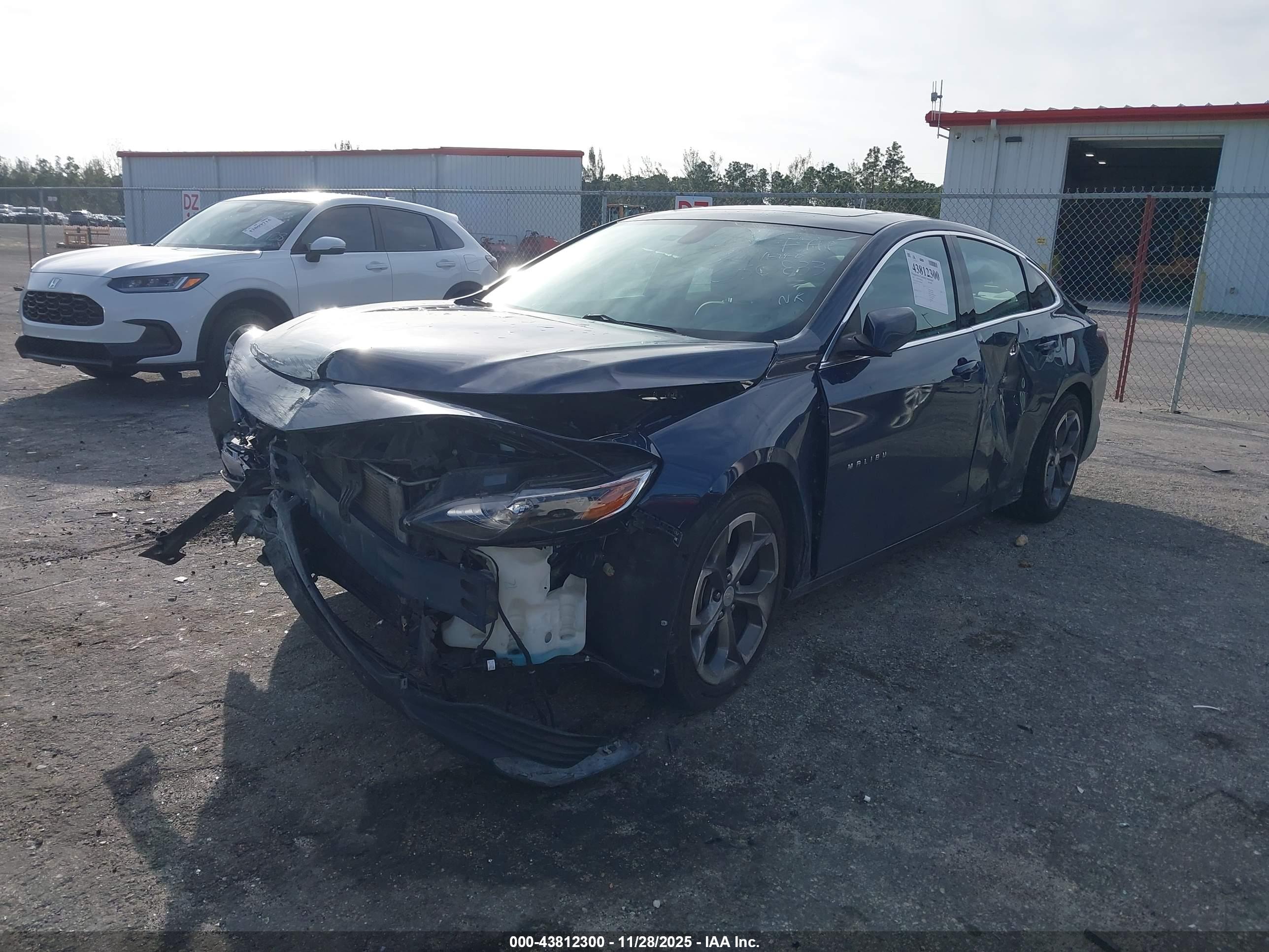 CHEVROLET MALIBU image 2