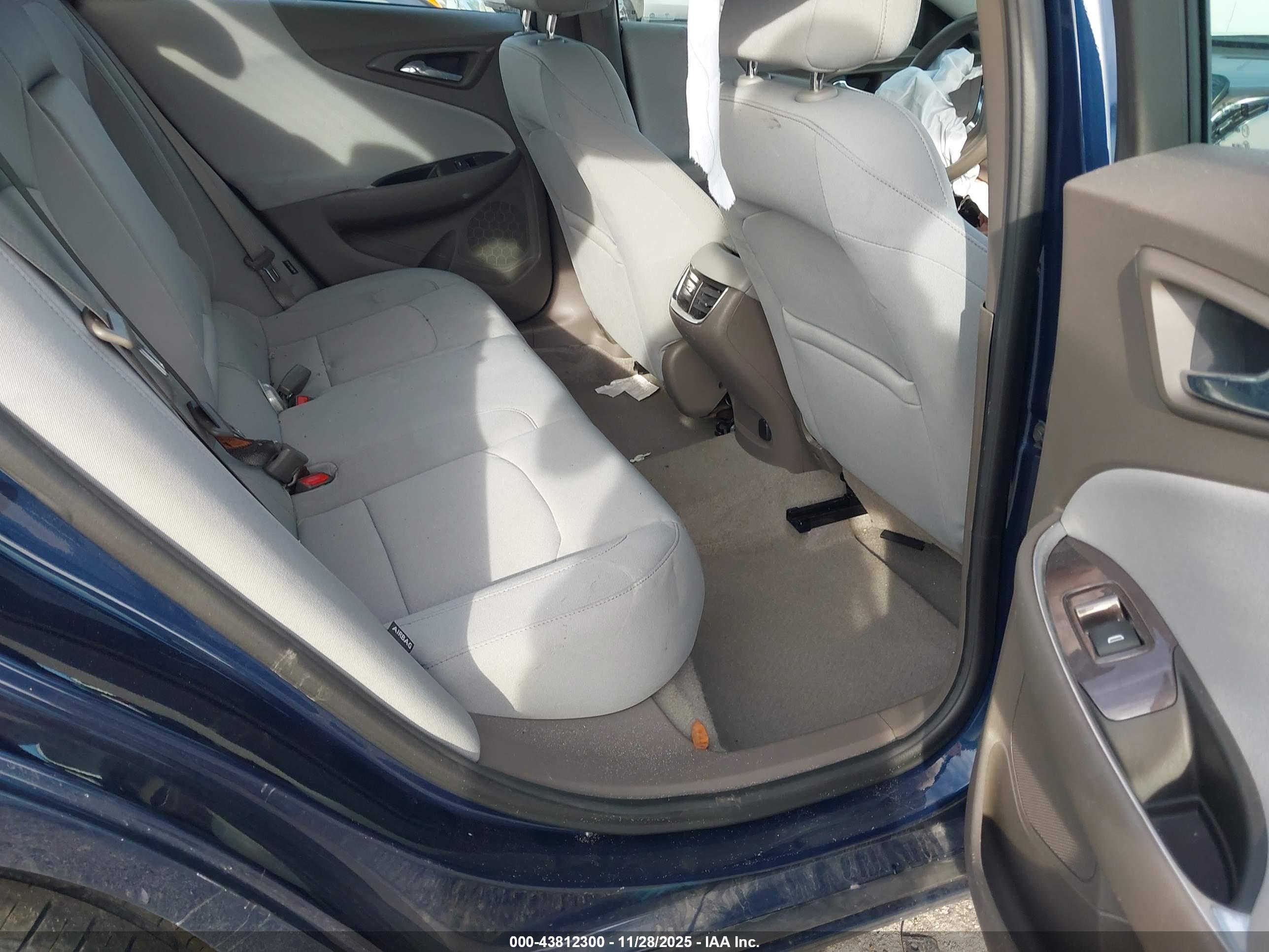 CHEVROLET MALIBU image 8