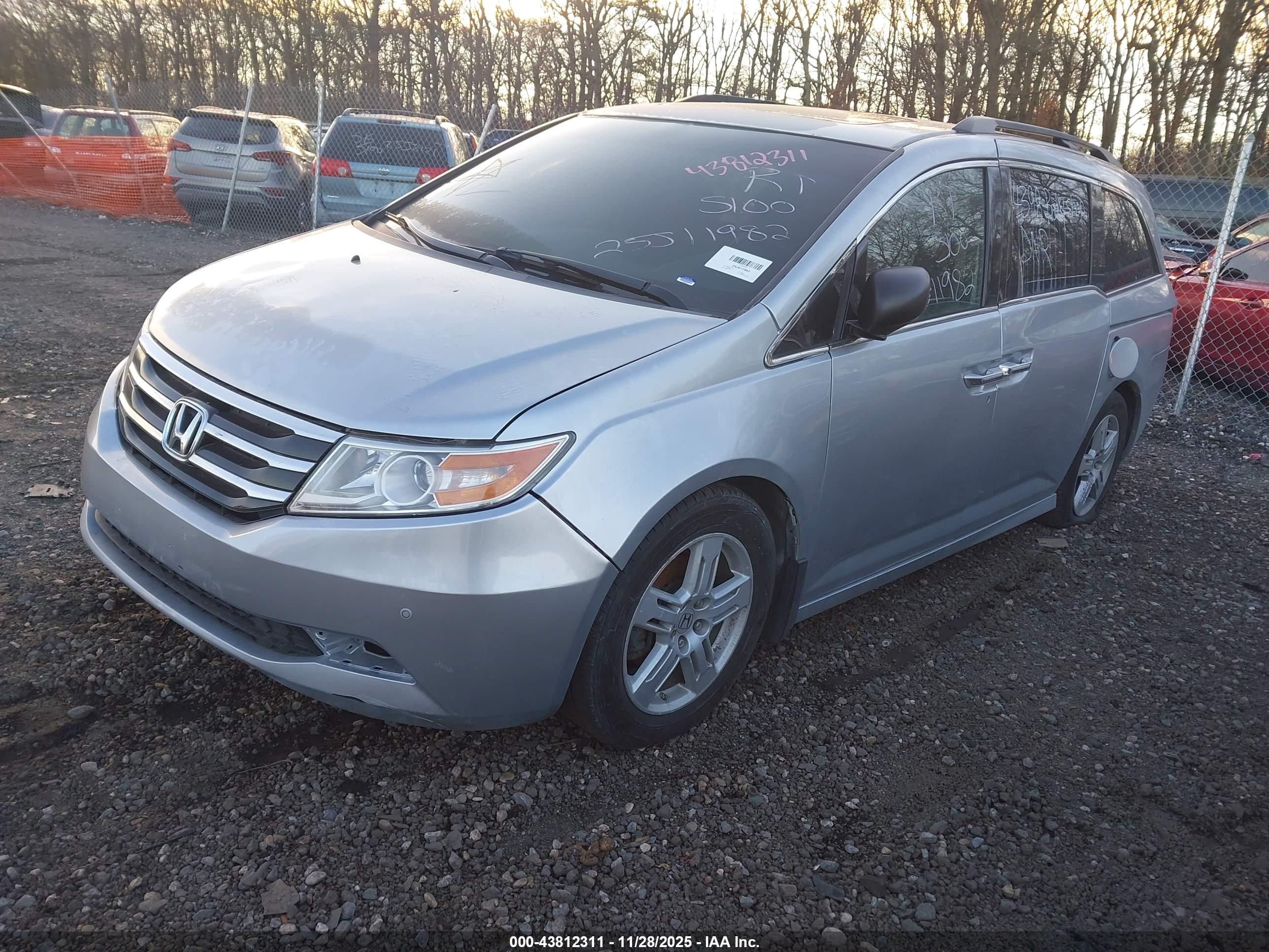 HONDA ODYSSEY image 2