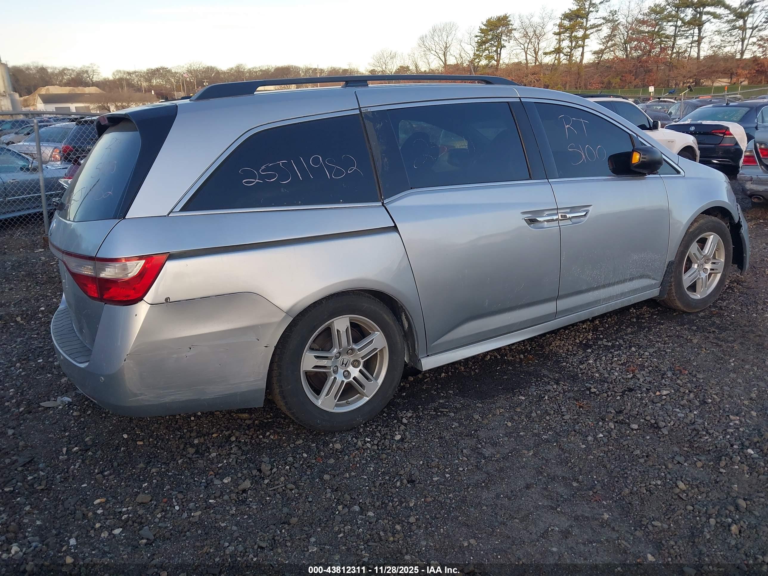 HONDA ODYSSEY image 4